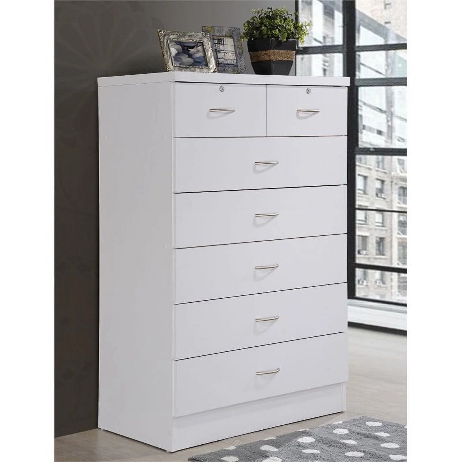 Home Square Hodedah 2 Piece 7 Drawer Wood Chest Set with Locks in White