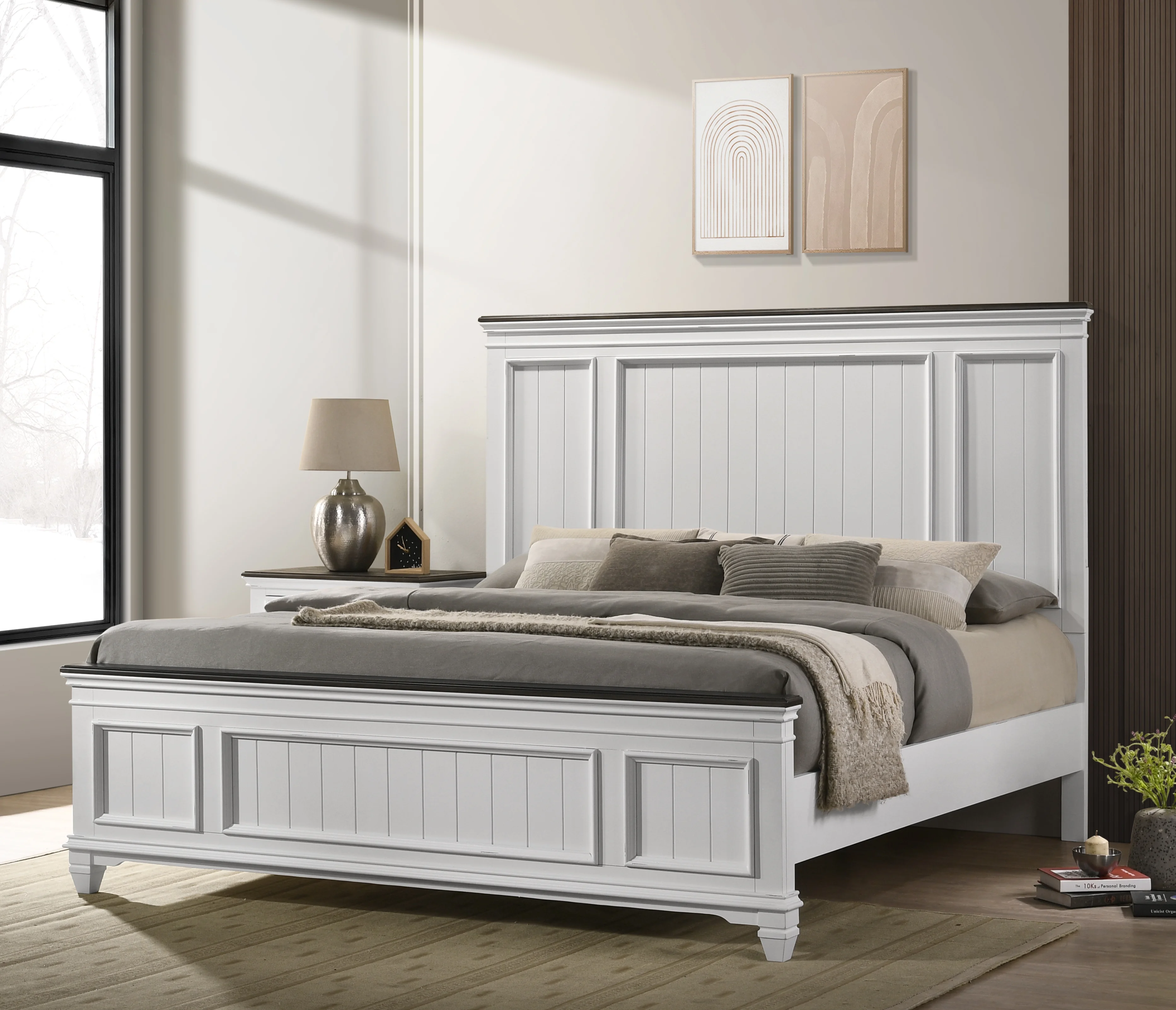 Roundhill Clelane Weathered White and Gray Finished 4-Piece Bedroom Set, Shiplap Panel King