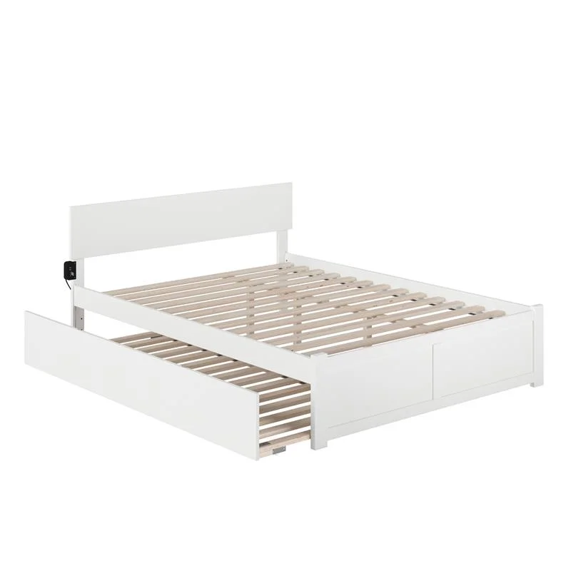 Pemberly Row Modern Wood Queen Bed with Footboard/Trundle in White