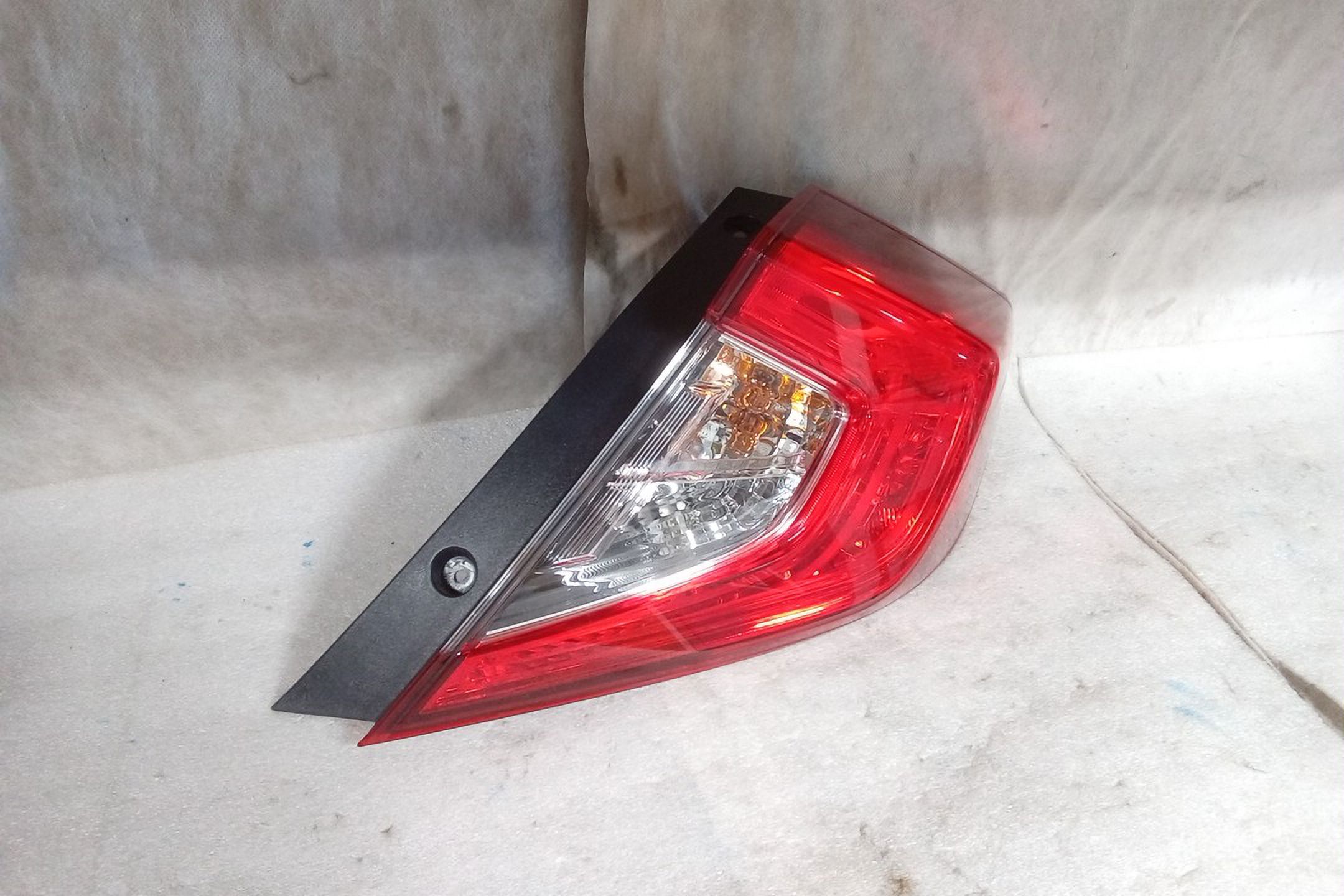 Pre-Owned 2019 Honda Civic Sedan Passenger Side Quarter Mounted Tail Lamp OEM LKQ (Good)