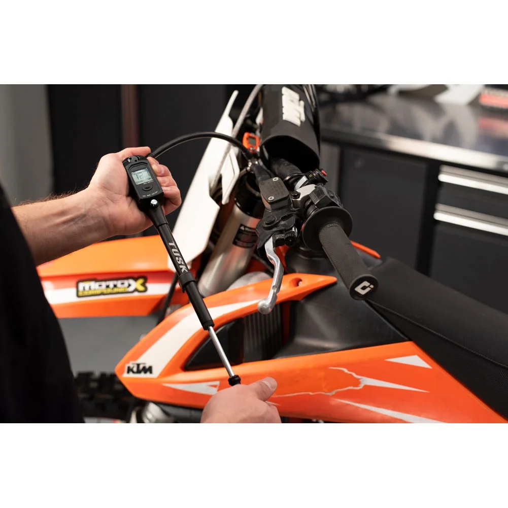 Tusk Digital Suspension Pump For Harley-Davidson CVO Electra Glide Ultra Classic FLHTCUSE 2006-2013