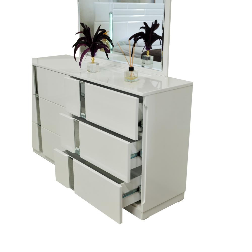 Furnia Sienna Dresser with Mirror