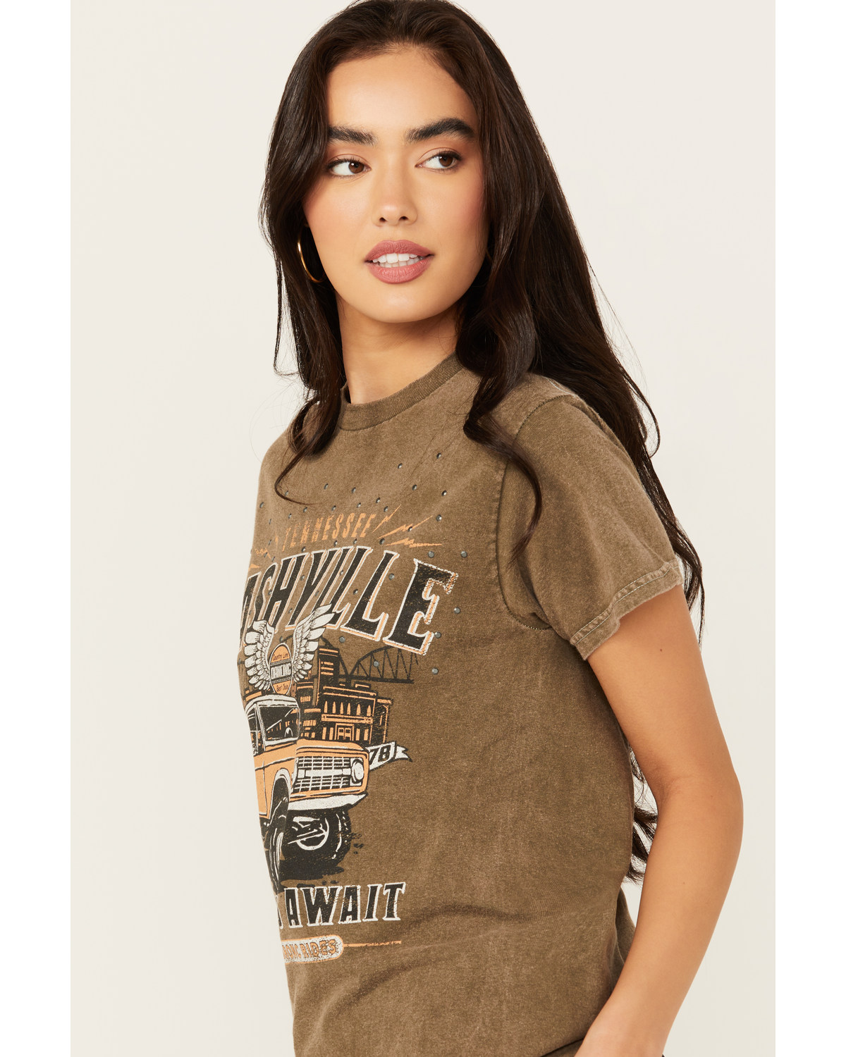 Youth In Revolt Women's Nashville Embellished Car Short Sleeve Graphic Tee Green Medium  US
