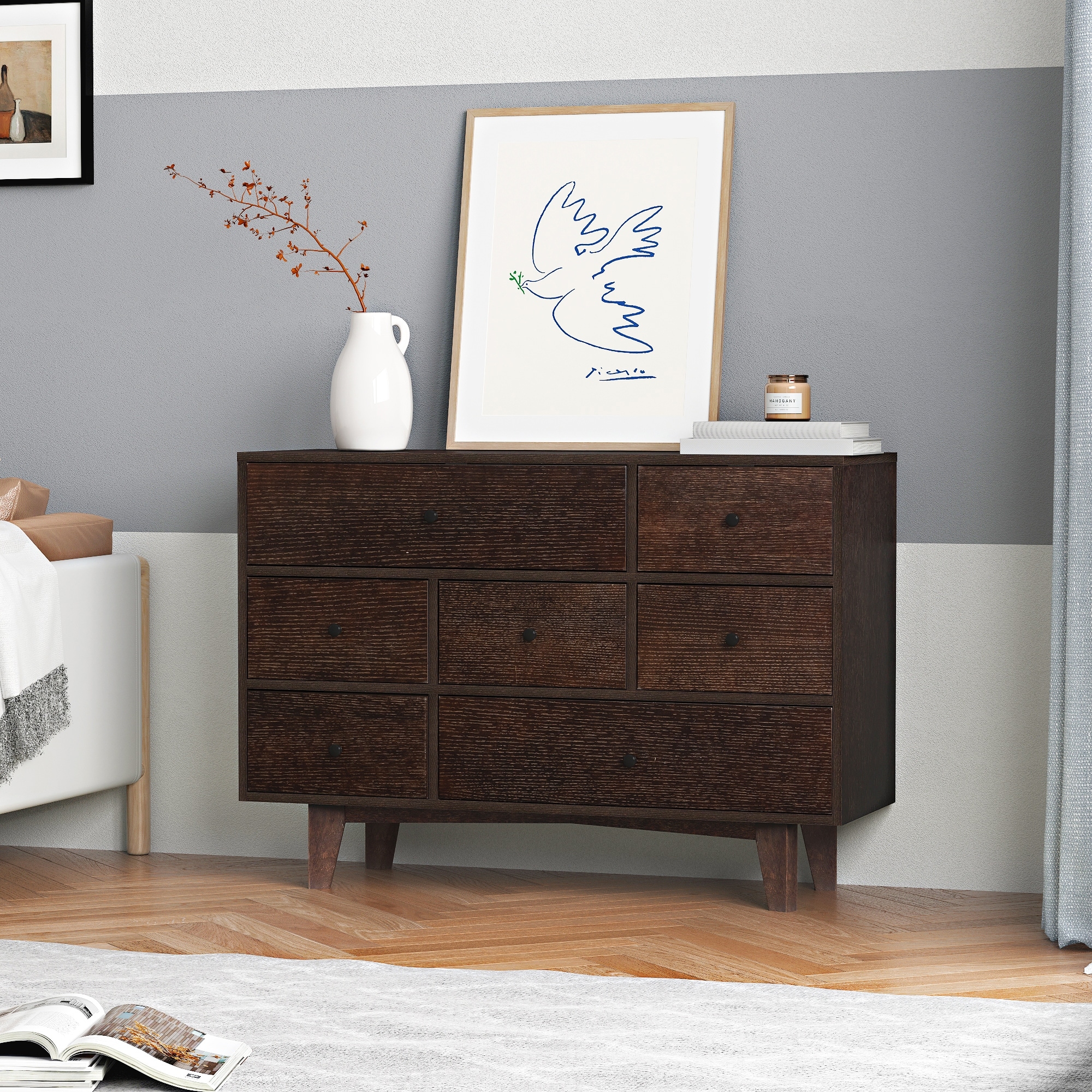 7 Drawers Dresser Cabinet with Retro Round Handle, Solid Wood Construction, and Space-Saving Design