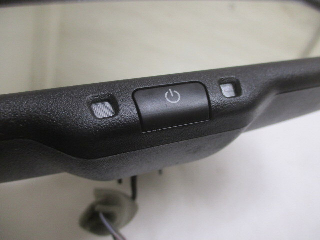 Pre-Owned 2015-2022 Jeep Renegade Rear View Mirror w/Automatic Auto Dimming Dim OEM LKQ (Good)