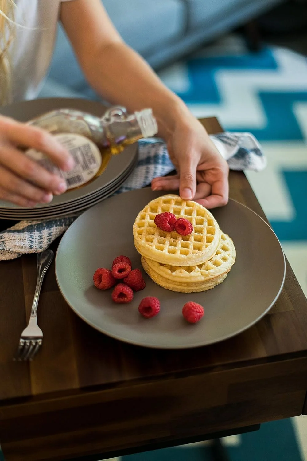 Durable Plastic Plate Set- BPA Free- Set Of 6 (Gray)