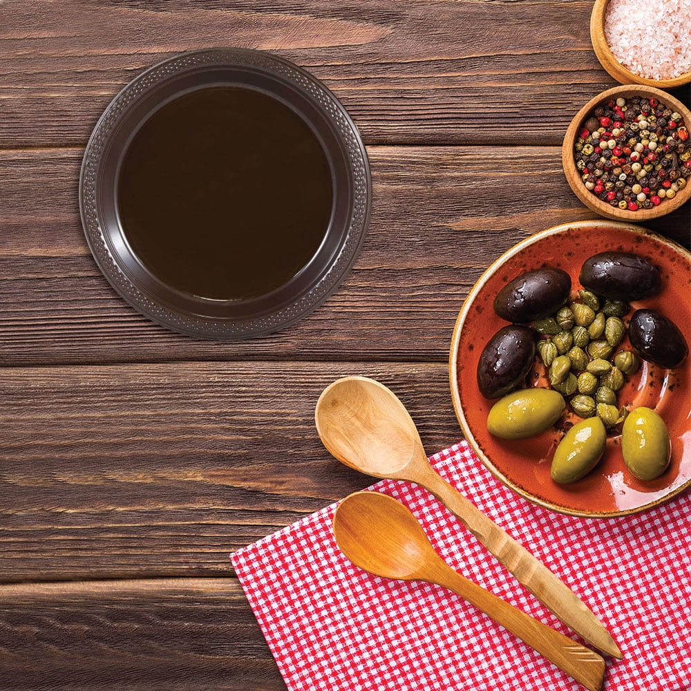 JAM Paper Bulk Round Plastic Party Plates, Small, 7, Chocolate Brown, 200 Plates/Box