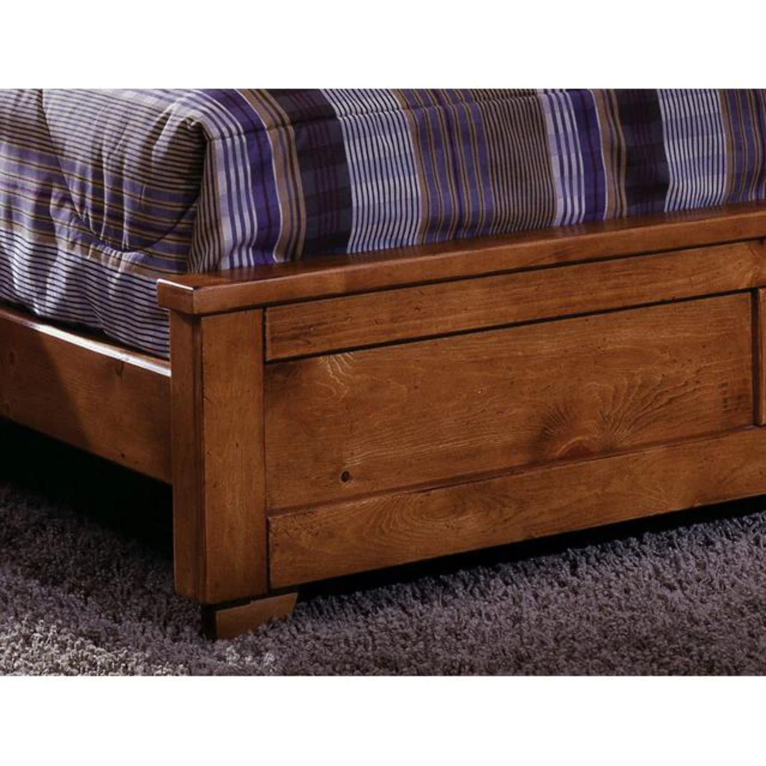 Progressive Furniture Diego Queen Wood Panel Bed in Cinnamon Pine