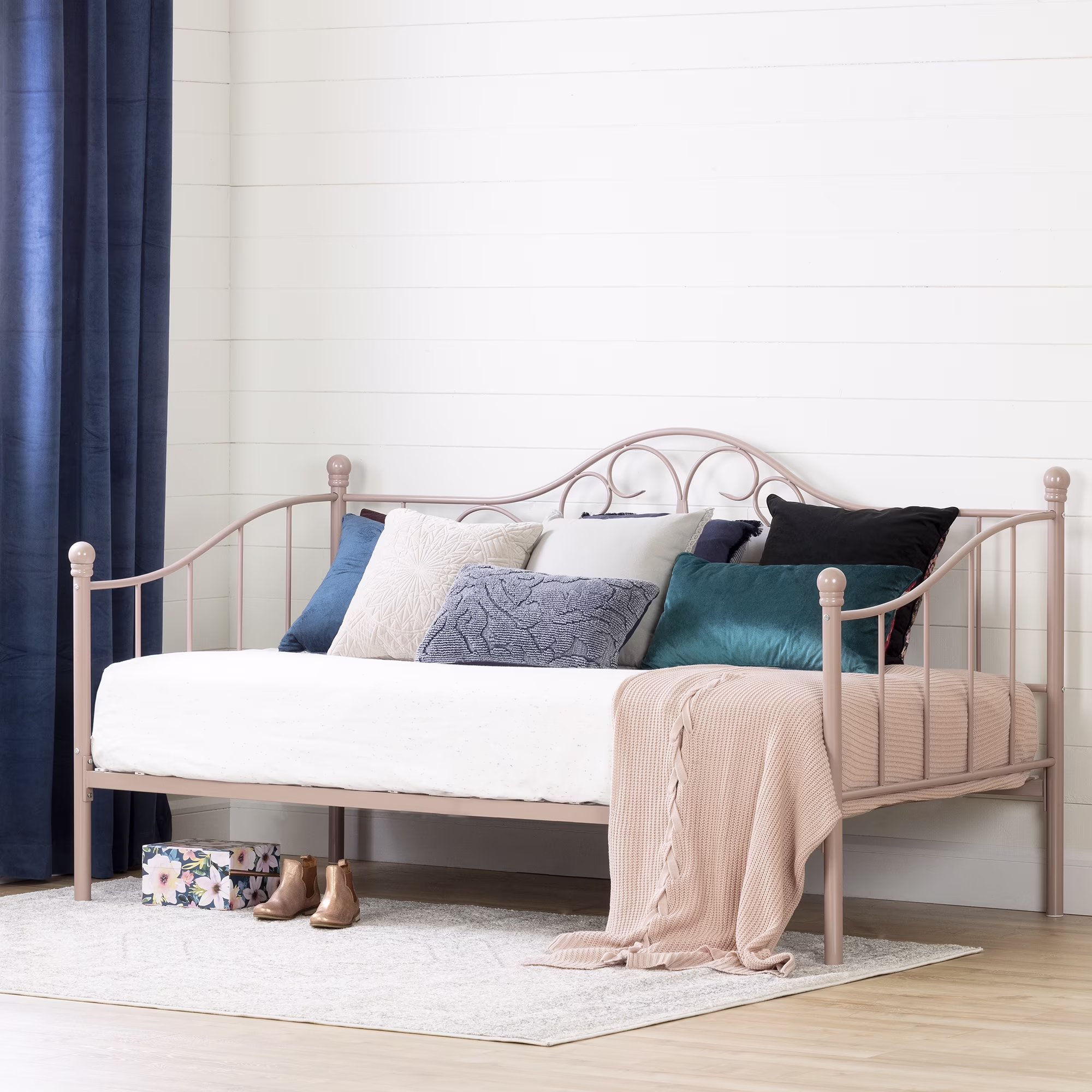South Shore Savannah Metal Daybed, Pink Blush