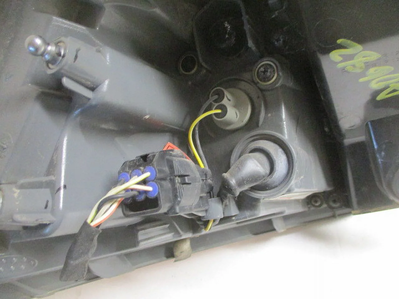 Pre-Owned 14 15 16 17 18 Jeep Cherokee RH Passenger Outer LED Tail Brake Light Lamp OEM (Good)