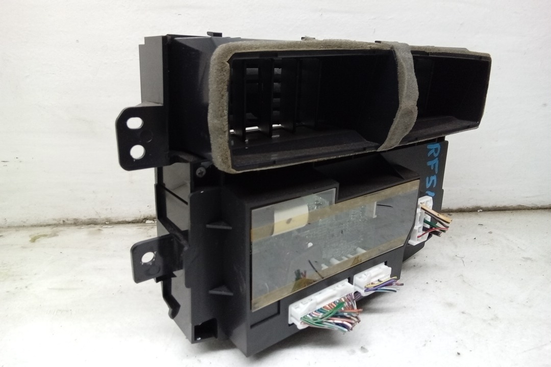 Pre-Owned 06 2006 Toyota Sienna Climate AC Heater Control  OEM (Good)