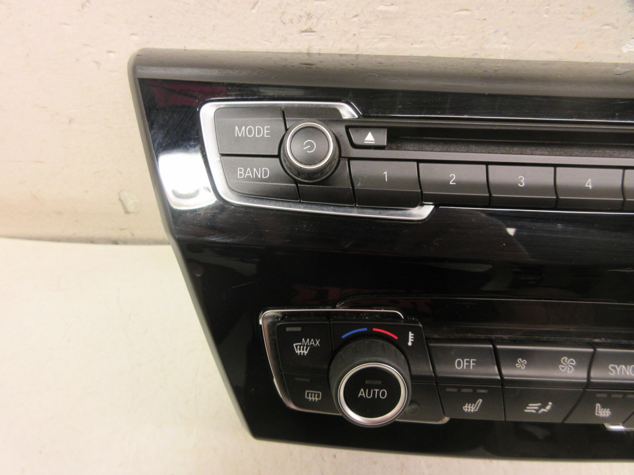 Pre-Owned 16 17 18 BMW X1 Auto Dual AC Heater Climate Temperature Radio Control Panel OEM (Good)