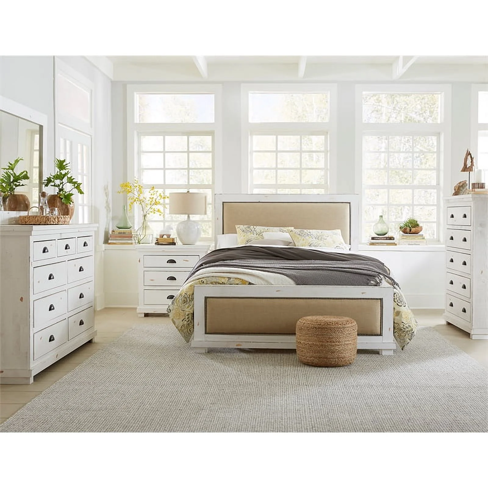 Bowery Hill Transitional Wooden King Slat Bed in Distressed White Finish