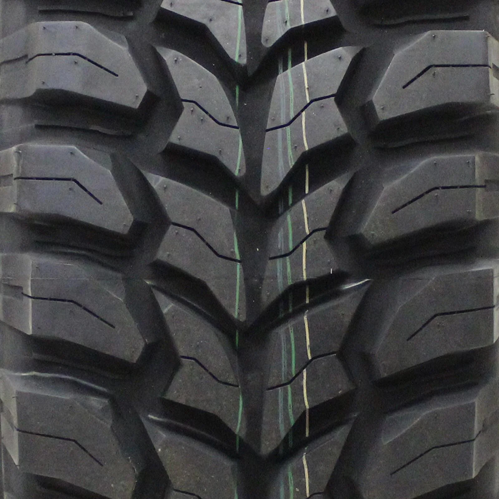 Crosswind M/T Mud Terrain LT235/75R15 104/101Q C Light Truck Tire