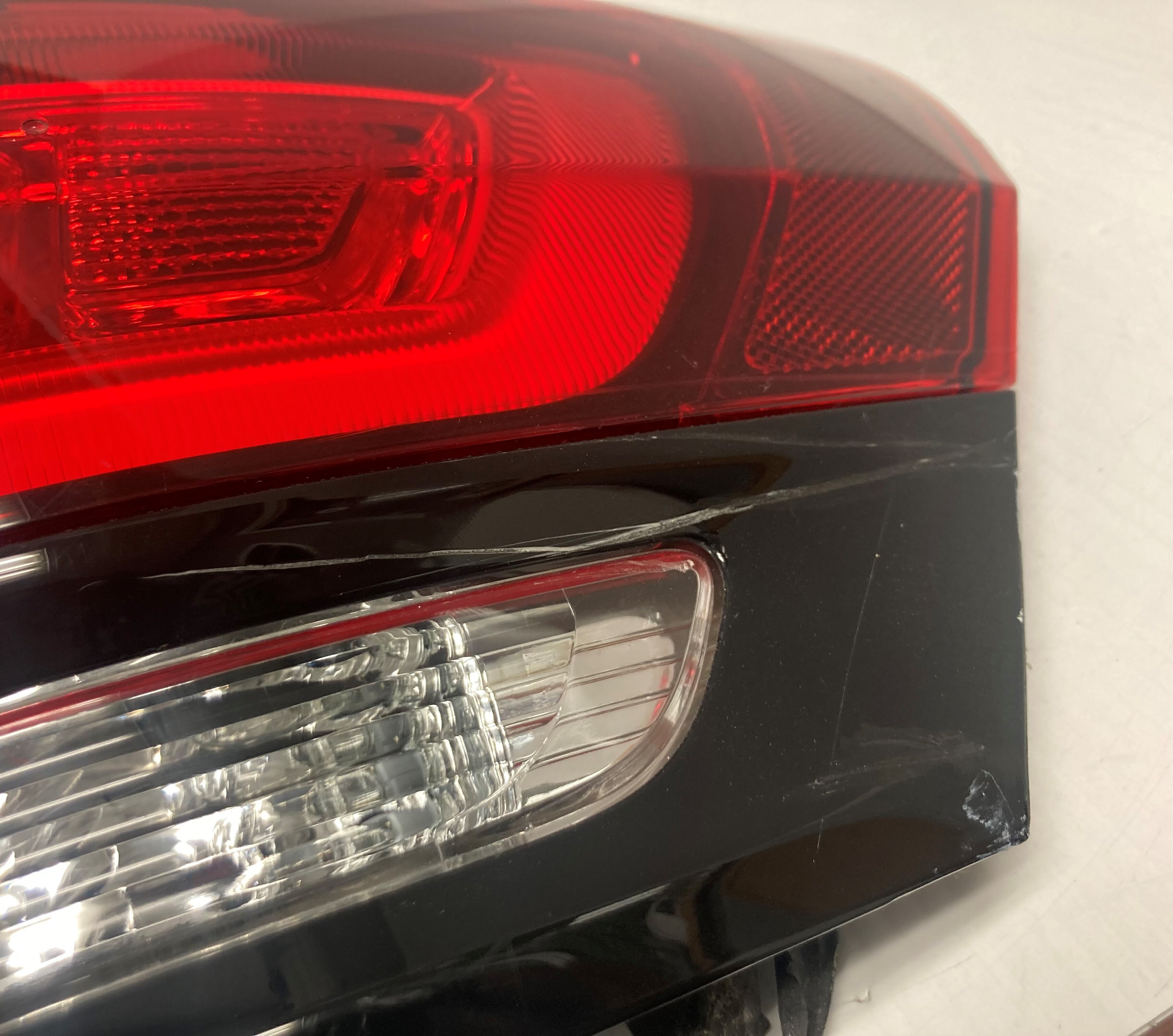 Pre-Owned 2021 Jeep Grand Cherokee Passenger RH Quarter Mount Tail Light Lamp OEM LKQ (Good)