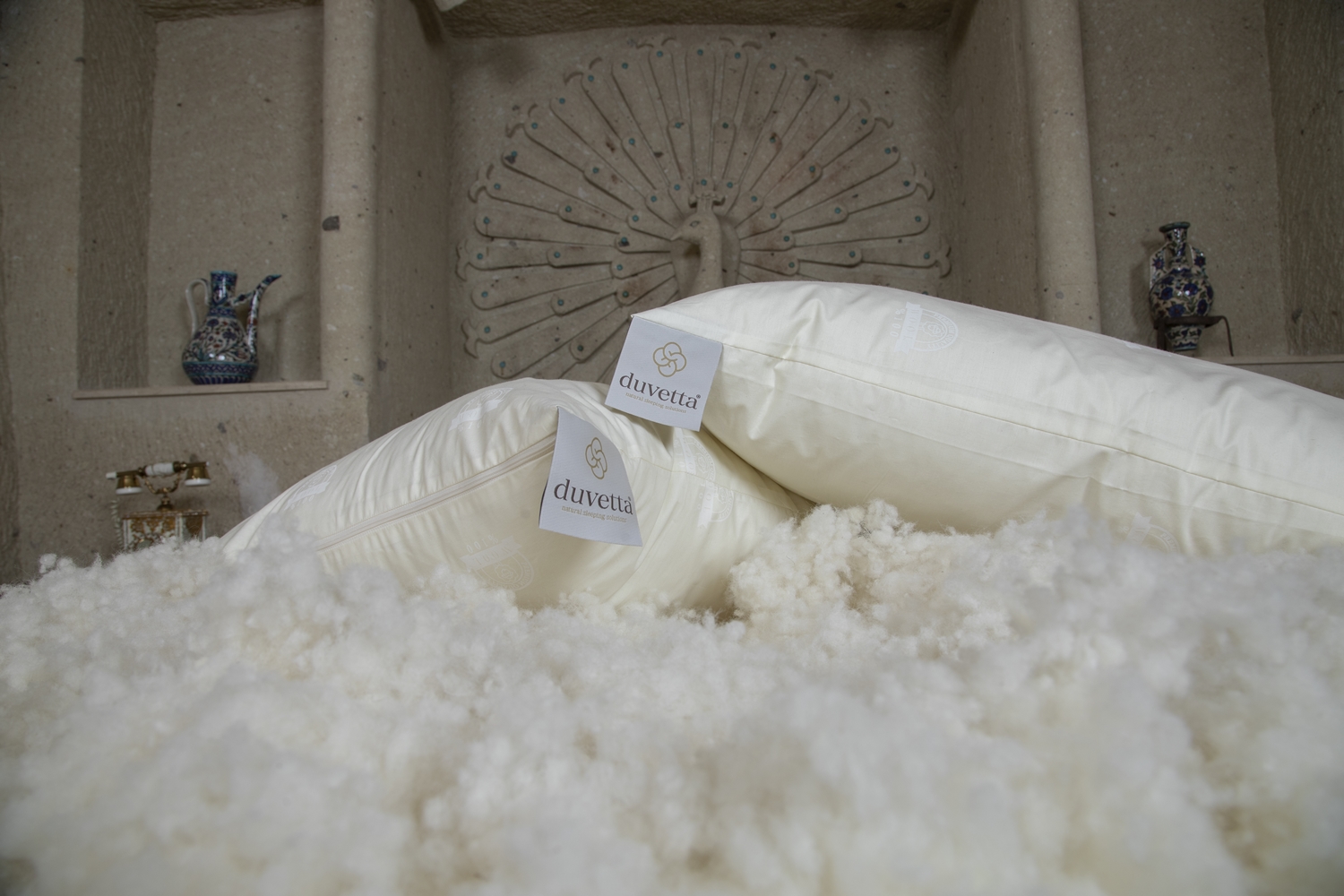 Wond Natural Standard Size Washable Wool Filled Cool Sleeping Pillow,Medium Weight Wool Fill, Size 20''x26''