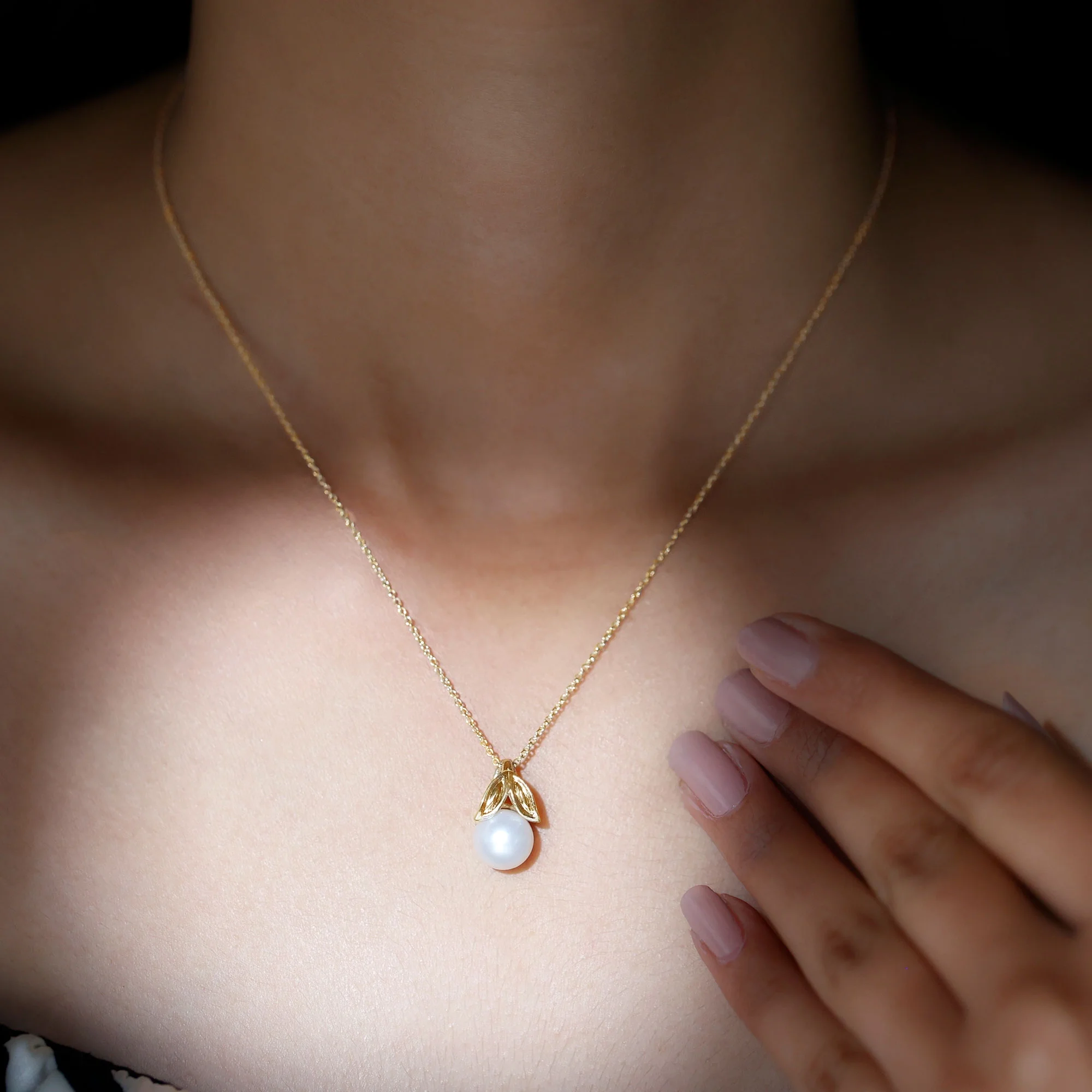 Solitaire Freshwater Pearl Pendant Necklace, June Birthstone Pendant - 9 mm, 18K Yellow Gold