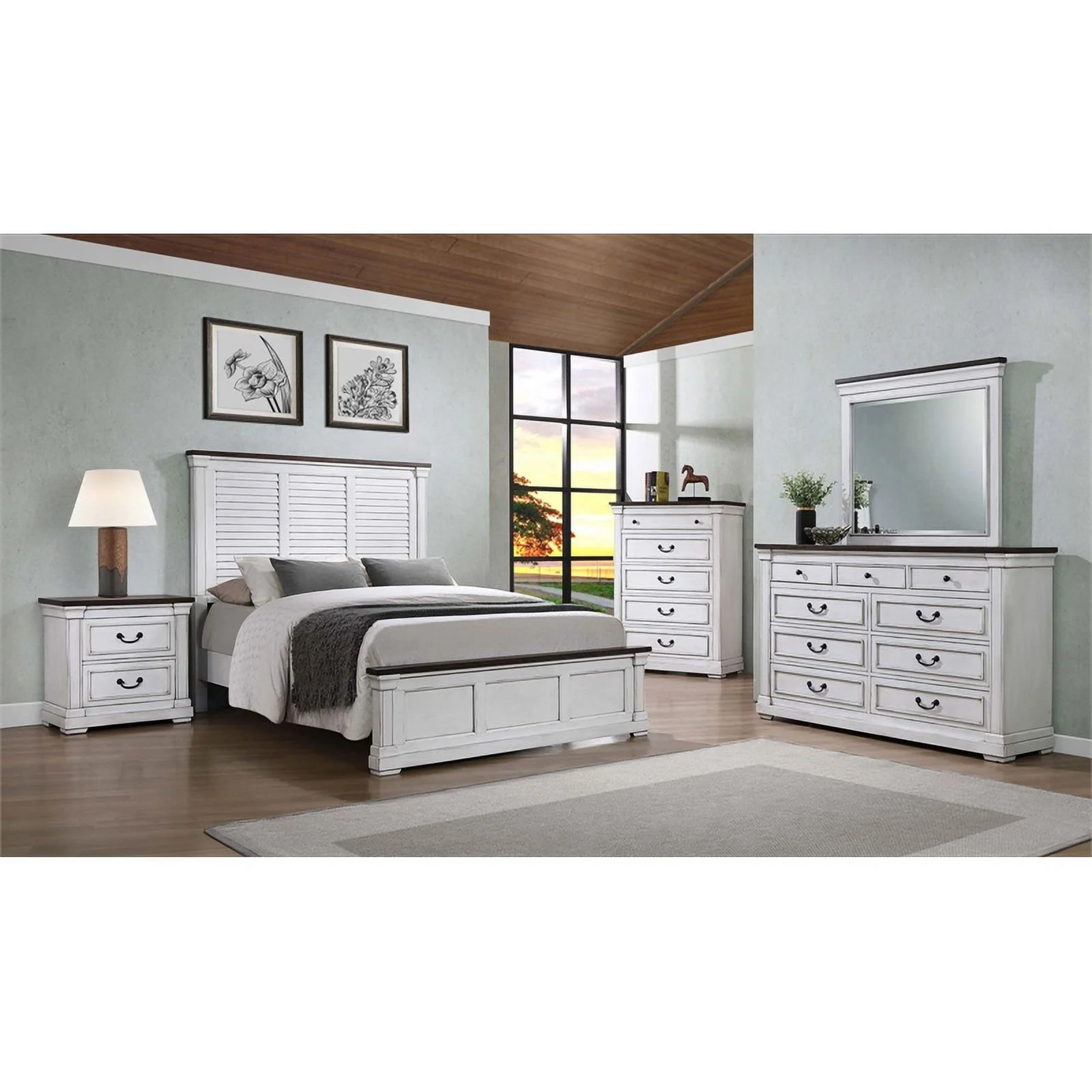 Bowery Hill Wood Farmhouse Queen Panel Bed in Dark Rum / White