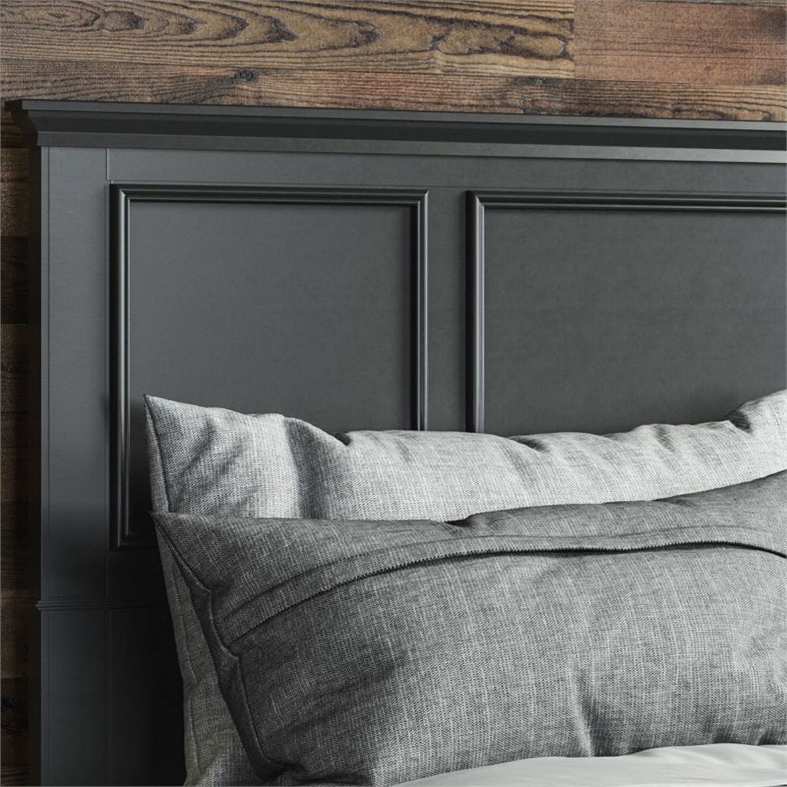 Pemberly Row Traditional styled Wood Queen Bed in Black Finish
