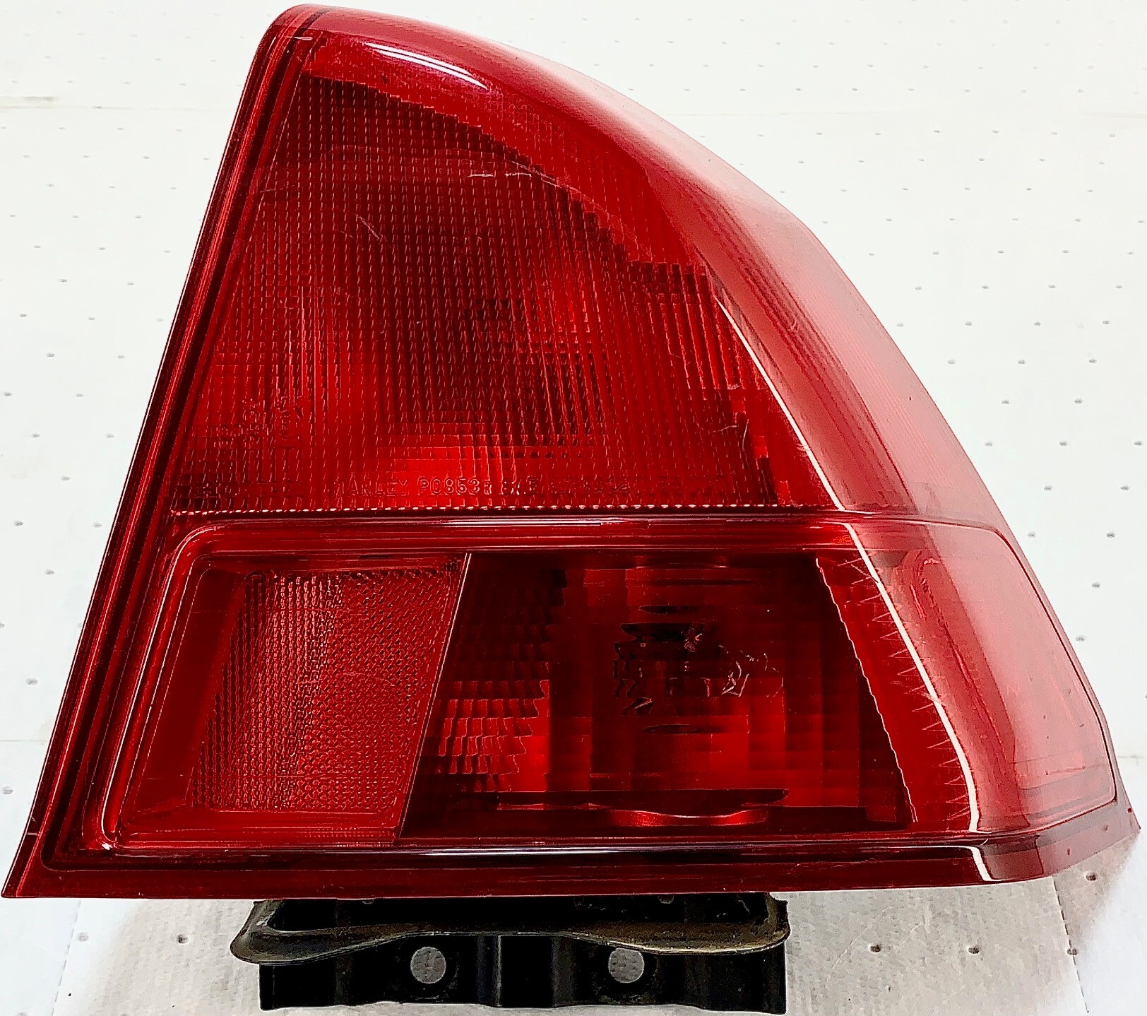 Pre-Owned 201-2002 Honda Civic Passenger RH Tail Light Lamp Quarter Panel Mounted OEM (Good)