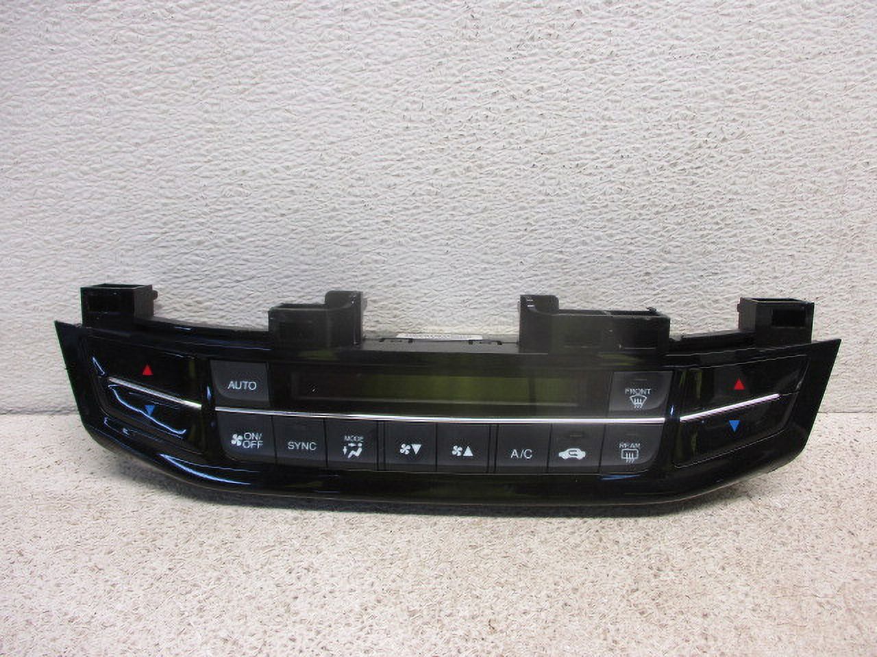 Pre-Owned 2016-2017 Honda Accord Heat A/C Temperature Control Unit OEM LKQ (Good)