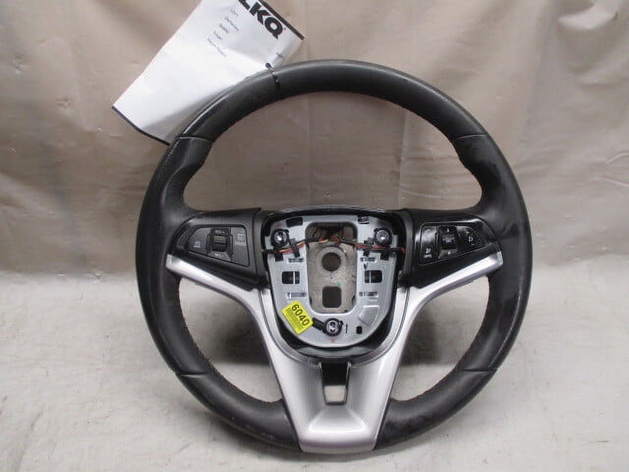 Pre-Owned 2020 Chevrolet Trax Steering Wheel w/Controls OEM (Good)