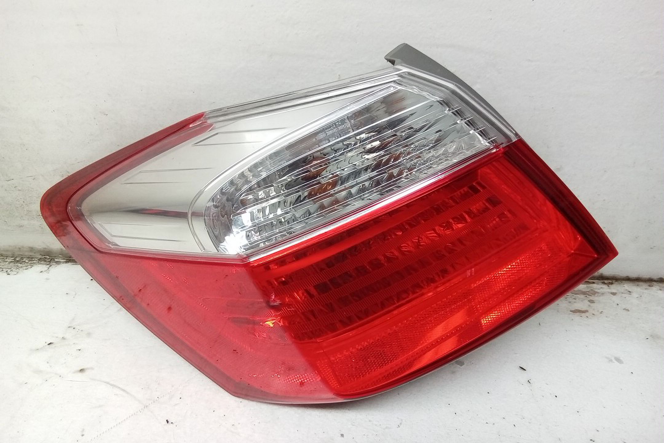 Pre-Owned 14 2014 Honda Accord Driver LH Tail Light Lamp OEM (Good)
