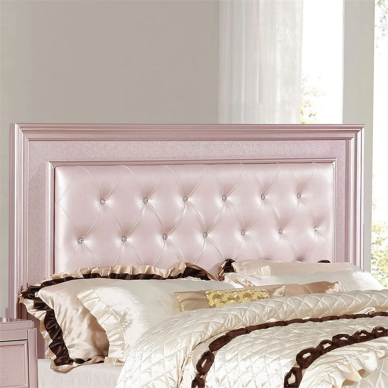 Furniture of America Appell Solid Wood Tufted Queen Panel Bed in Rose Gold