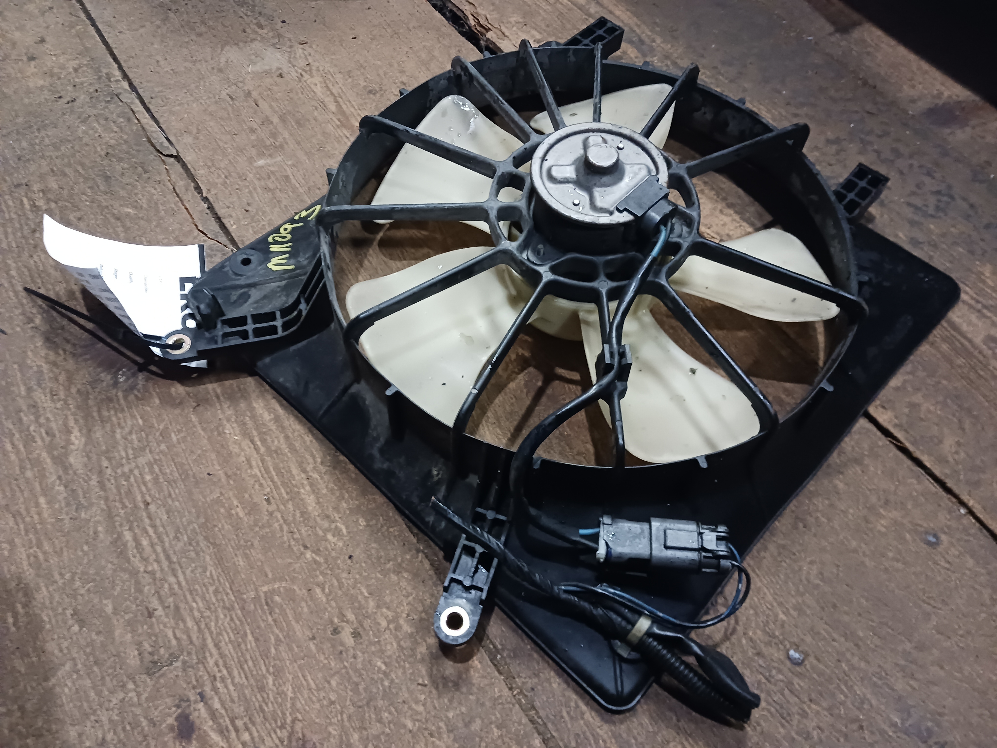 Pre-Owned 98 99 00 Honda Accord Radiator Fan Motor Assembly OEM (Good)
