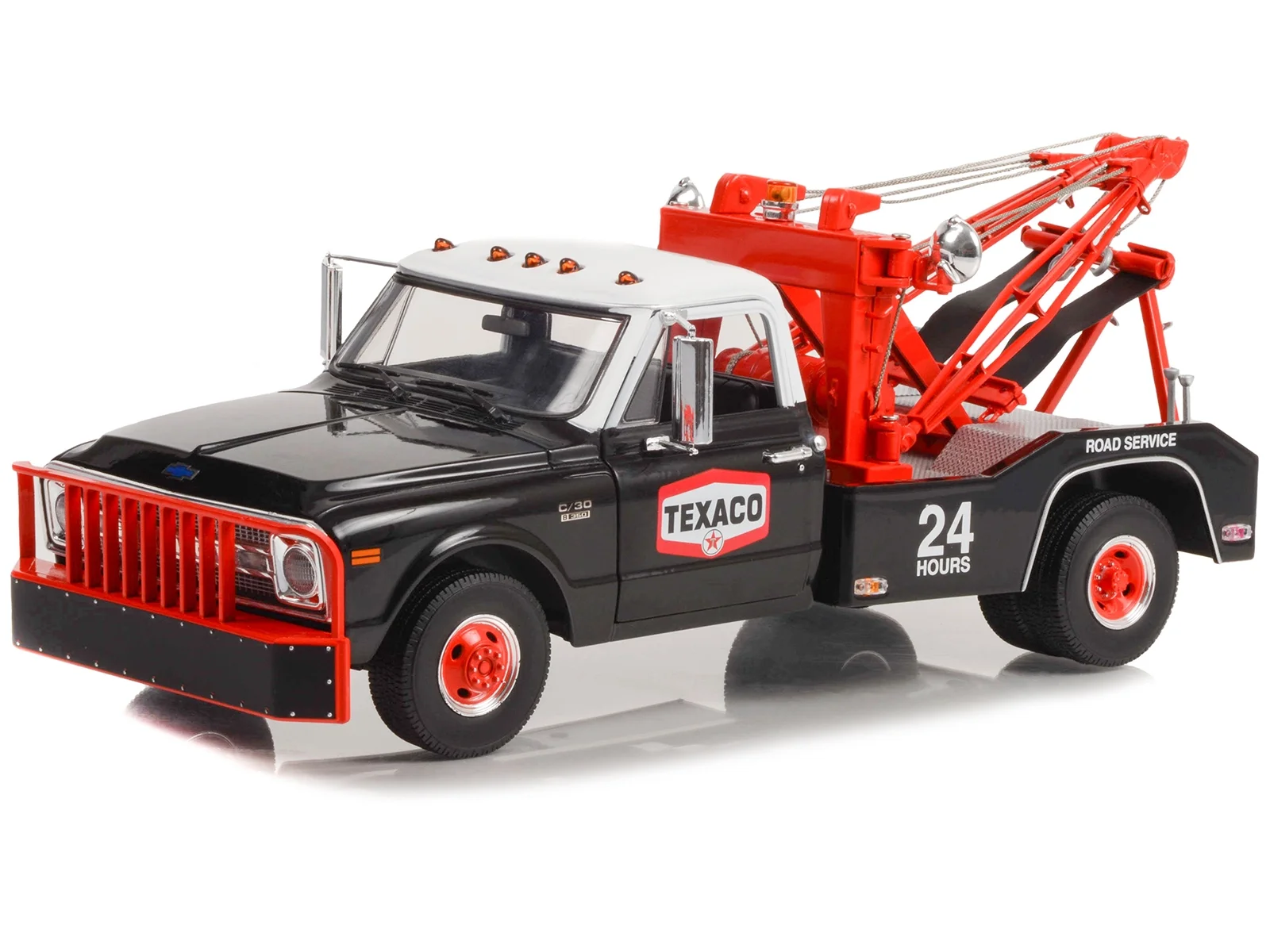 Greenlight Collectibles 1/18 1970 Chevrolet C-30 Dually Wrecker Tow Truck Texaco GLT13625