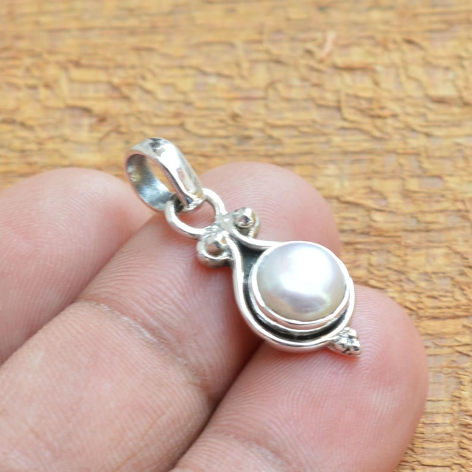 925 Sterling Silver Pendant, Fresh Pearl 8x8 mm Round Shape Gemstone Pendant