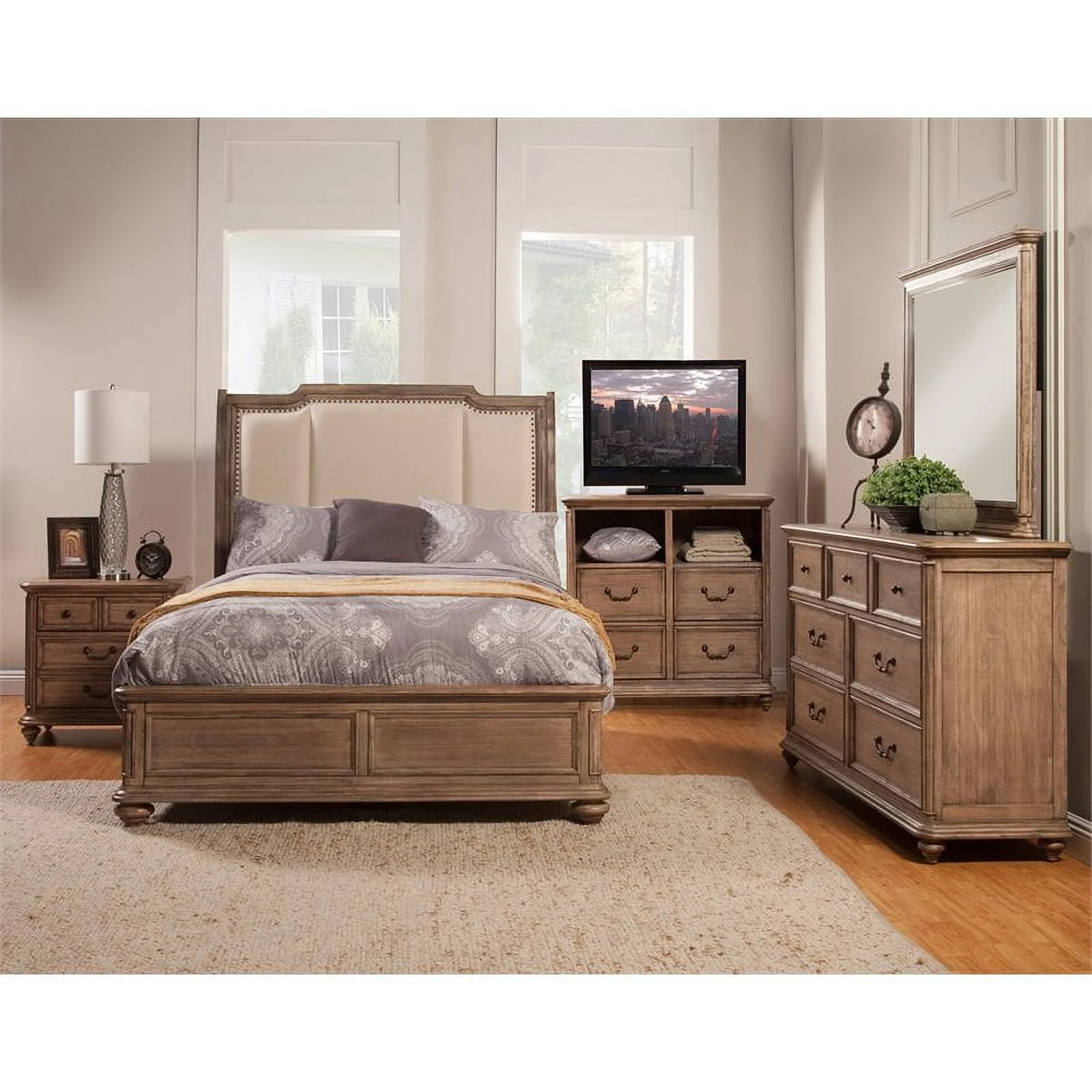 Bowery Hill Traditional Wood Queen Size Sleigh Bed in French Truffle Brown