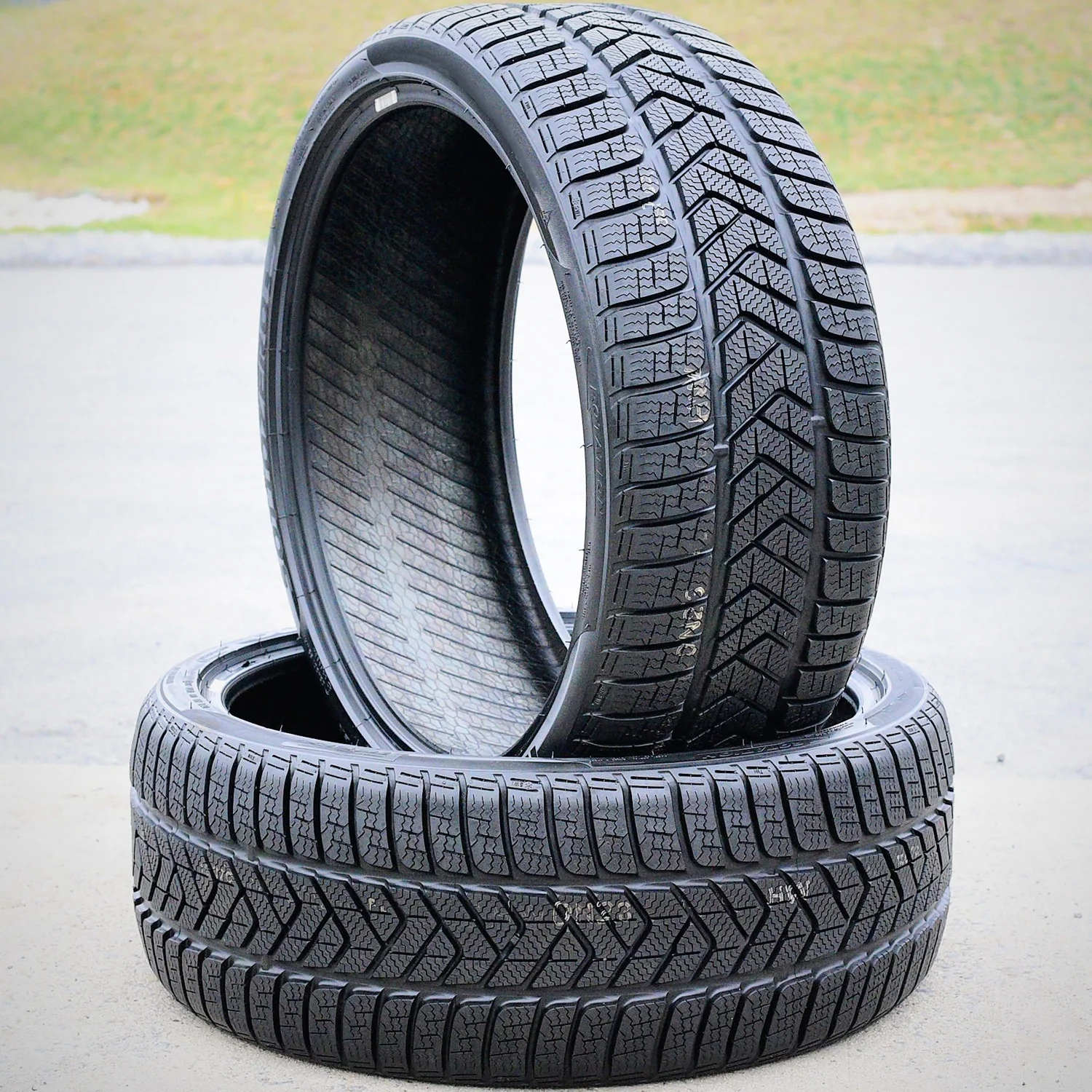 Pirelli Winter Sottozero 3 Winter 215/50R17 95V XL Passenger Tire