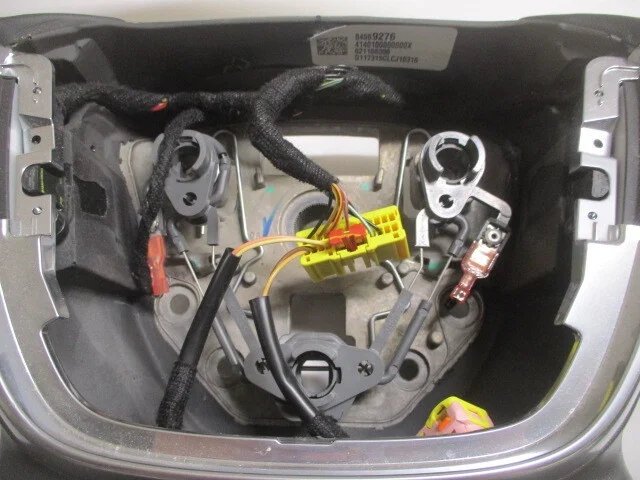 Pre-Owned 2018 Chevrolet Traverse Leather Steering Wheel w/Cruise Control OEM LKQ (Good)