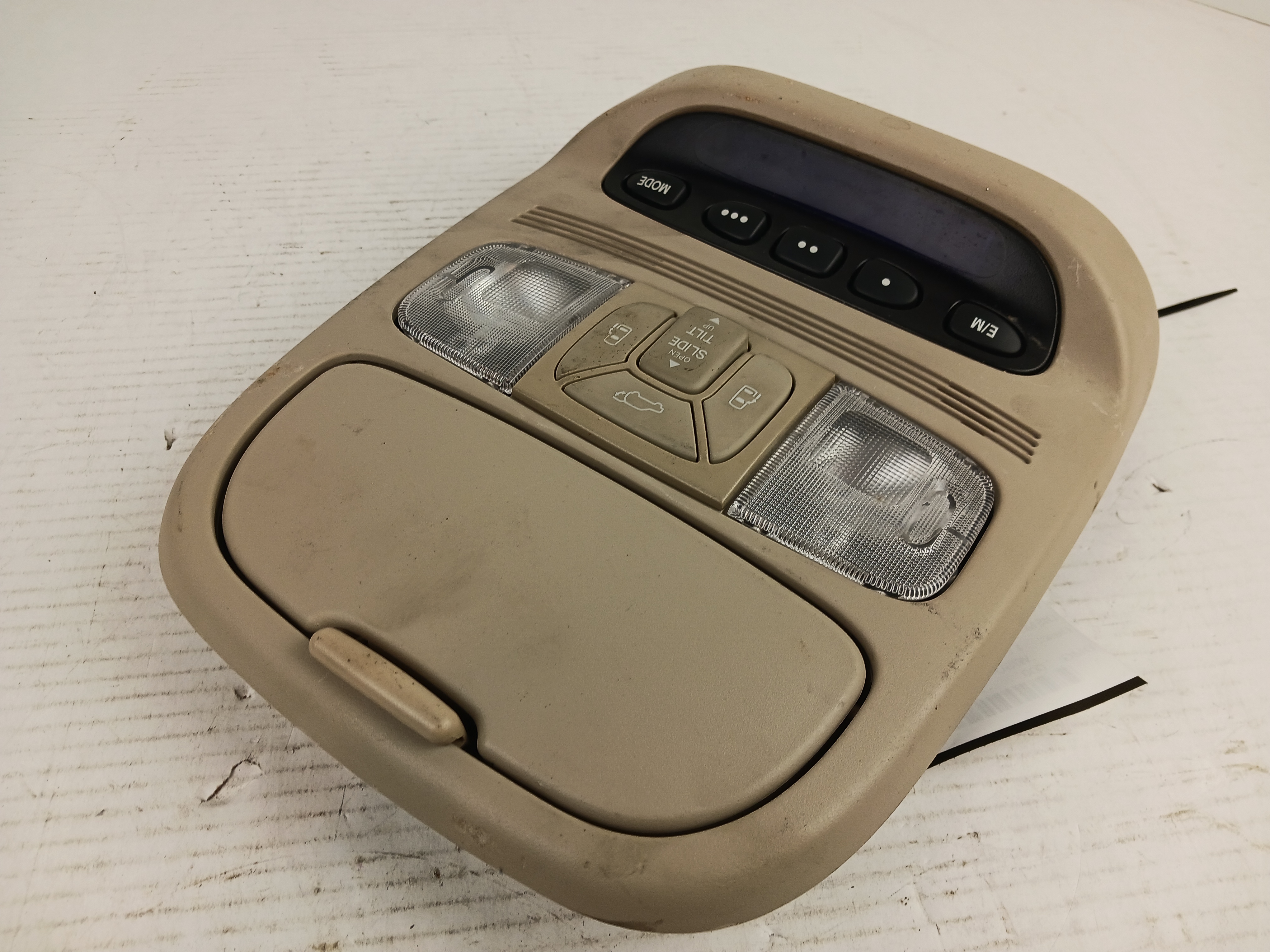 Pre-Owned 07 08 Toyota Sienna Overhead Roof Console Dome Light OEM (Good)