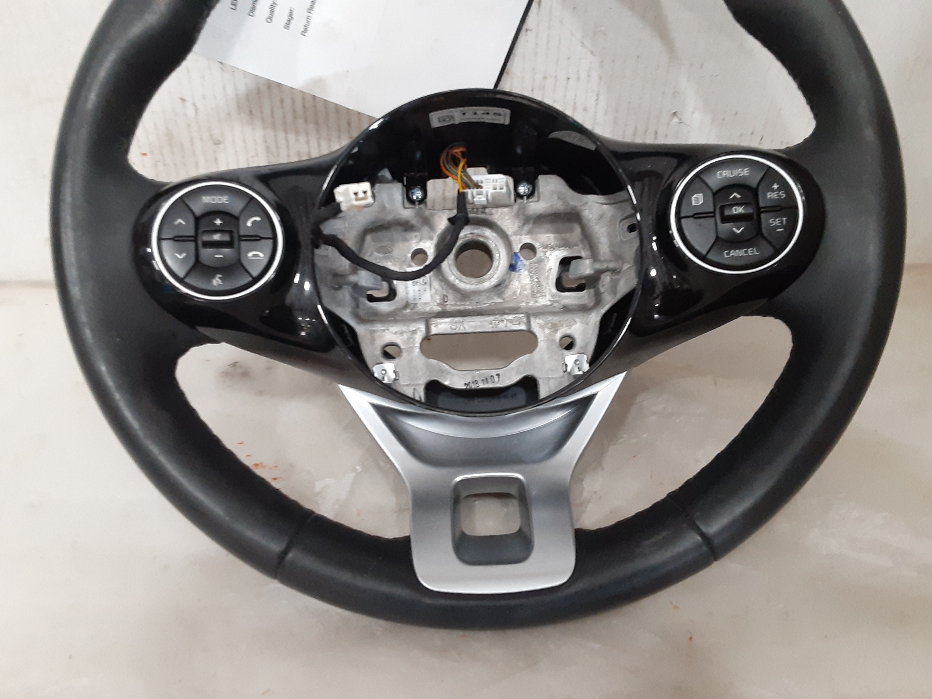 Pre-Owned 2020 Kia Soul Black Leather Steering Wheel OEM (Good)