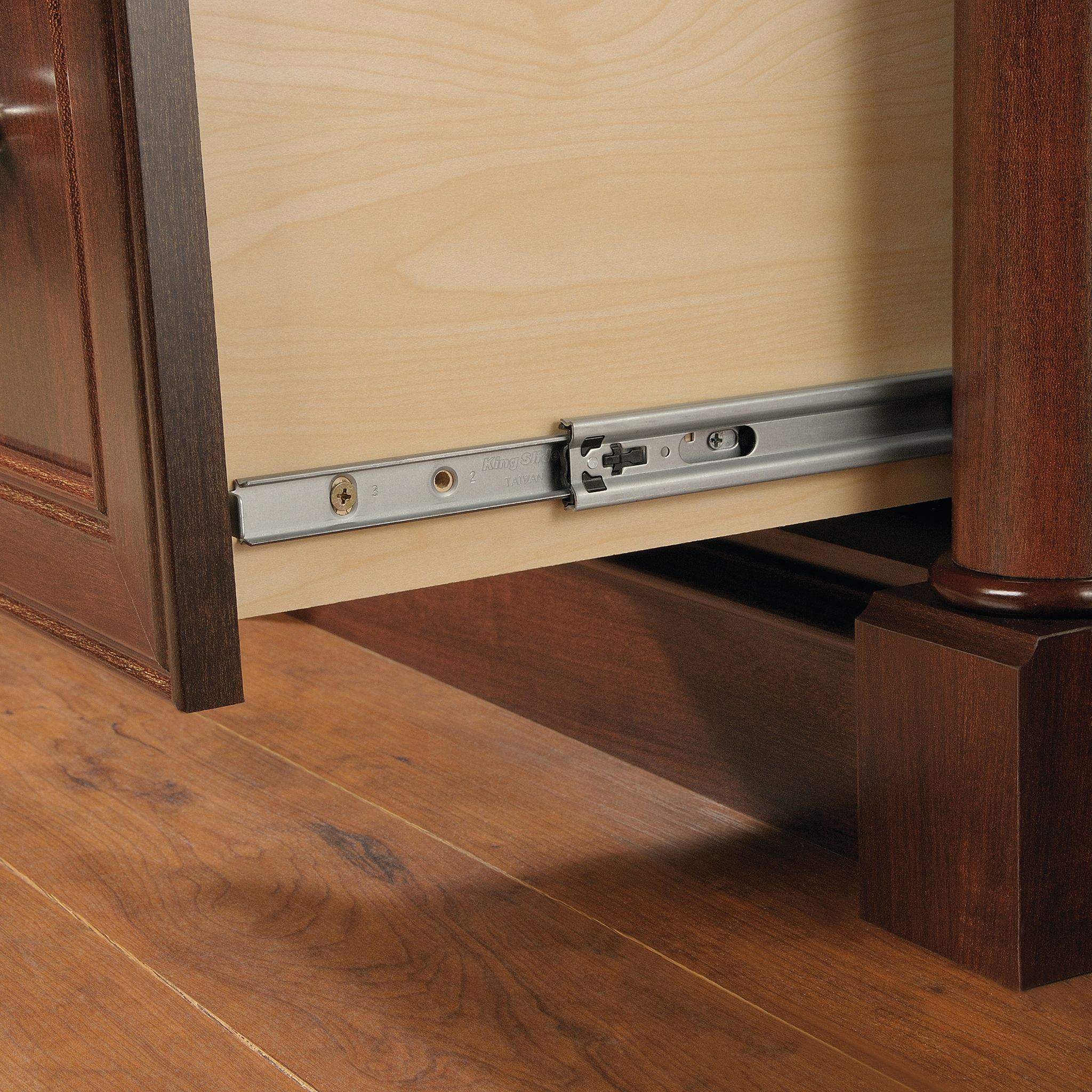 Sauder Palladia Computer Desk And Hutch, Select Cherry Finish