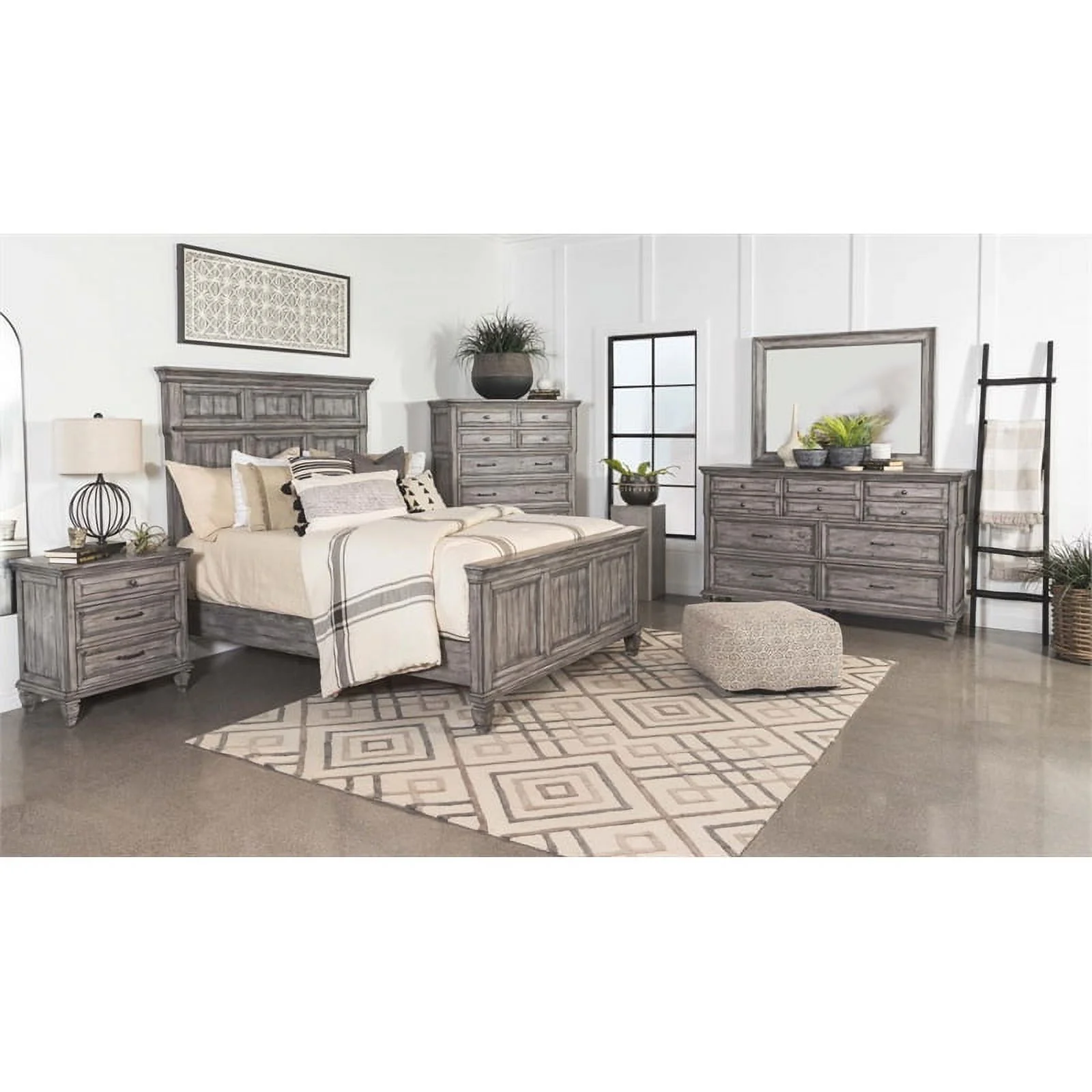 Pemberly Row 4-piece Traditional Wood Queen Panel Bedroom Set Gray