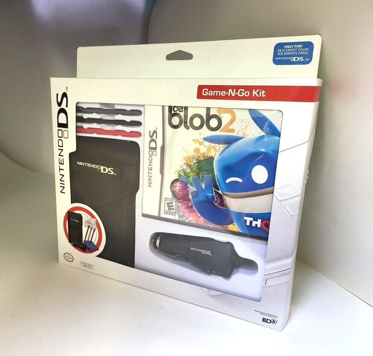 Official Nintendo DS Lite Case Stylus Car Charger & DE BLOB 2 Game