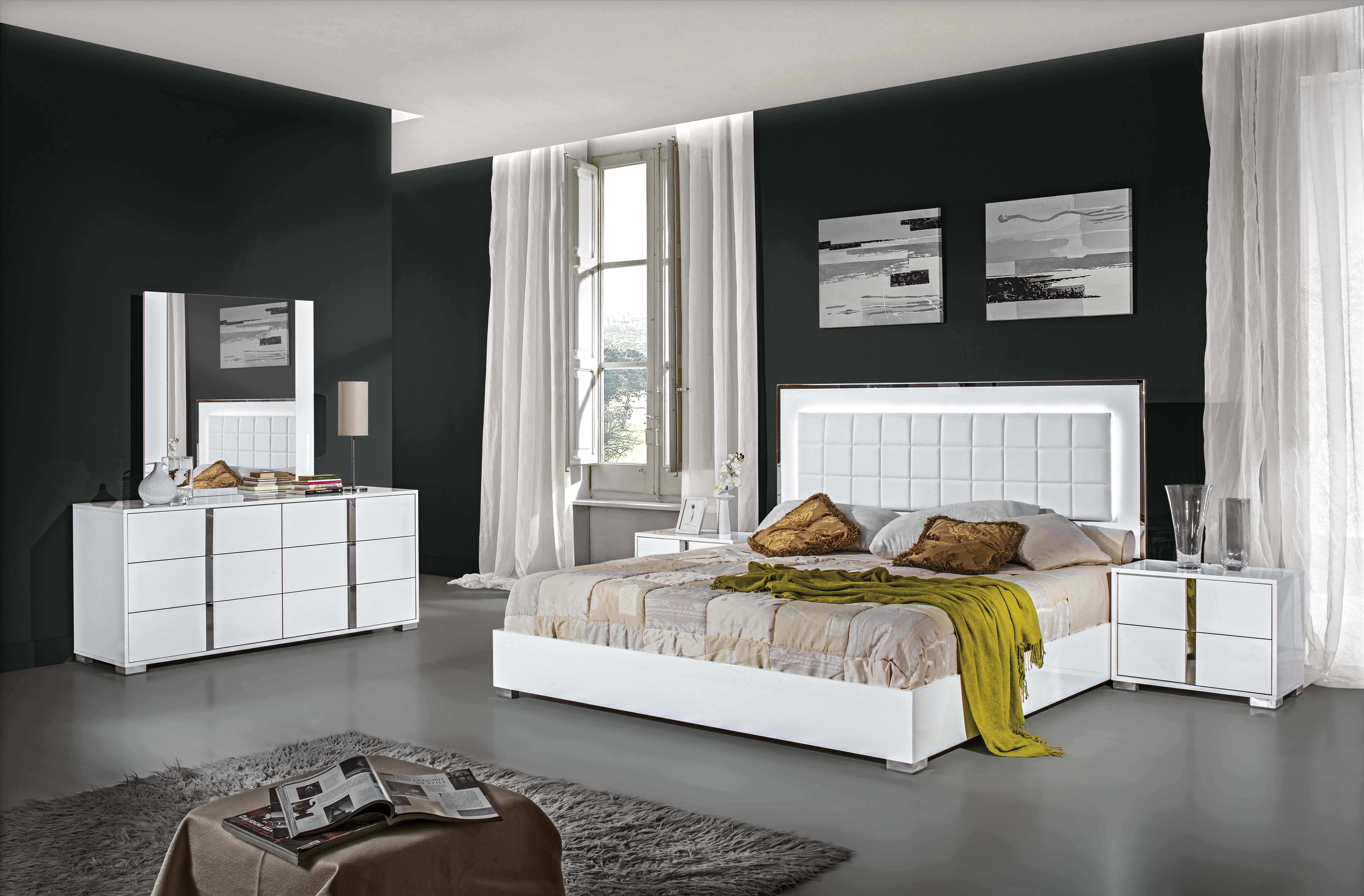J&M Furniture Alice Bedroom Collection in White High Gloss with 6 piece queen bed, chest, dresser, mirror and 2 nightstand, queen bedroom set