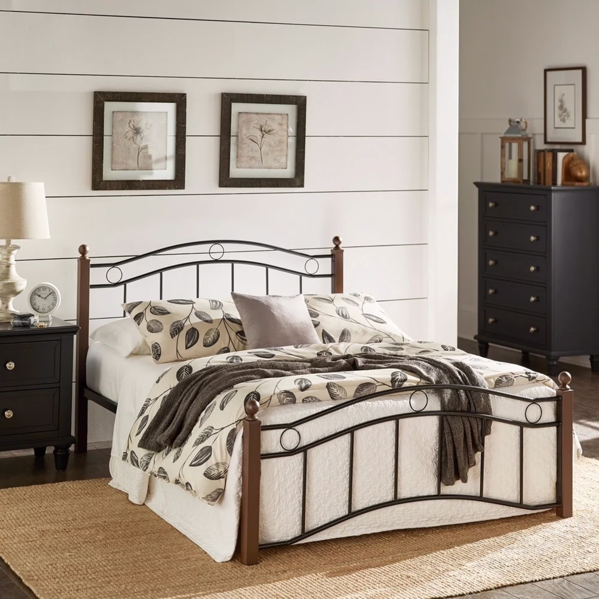 Weston Home Abigail Square Post and Black Metal Platform Full Bed, Brown