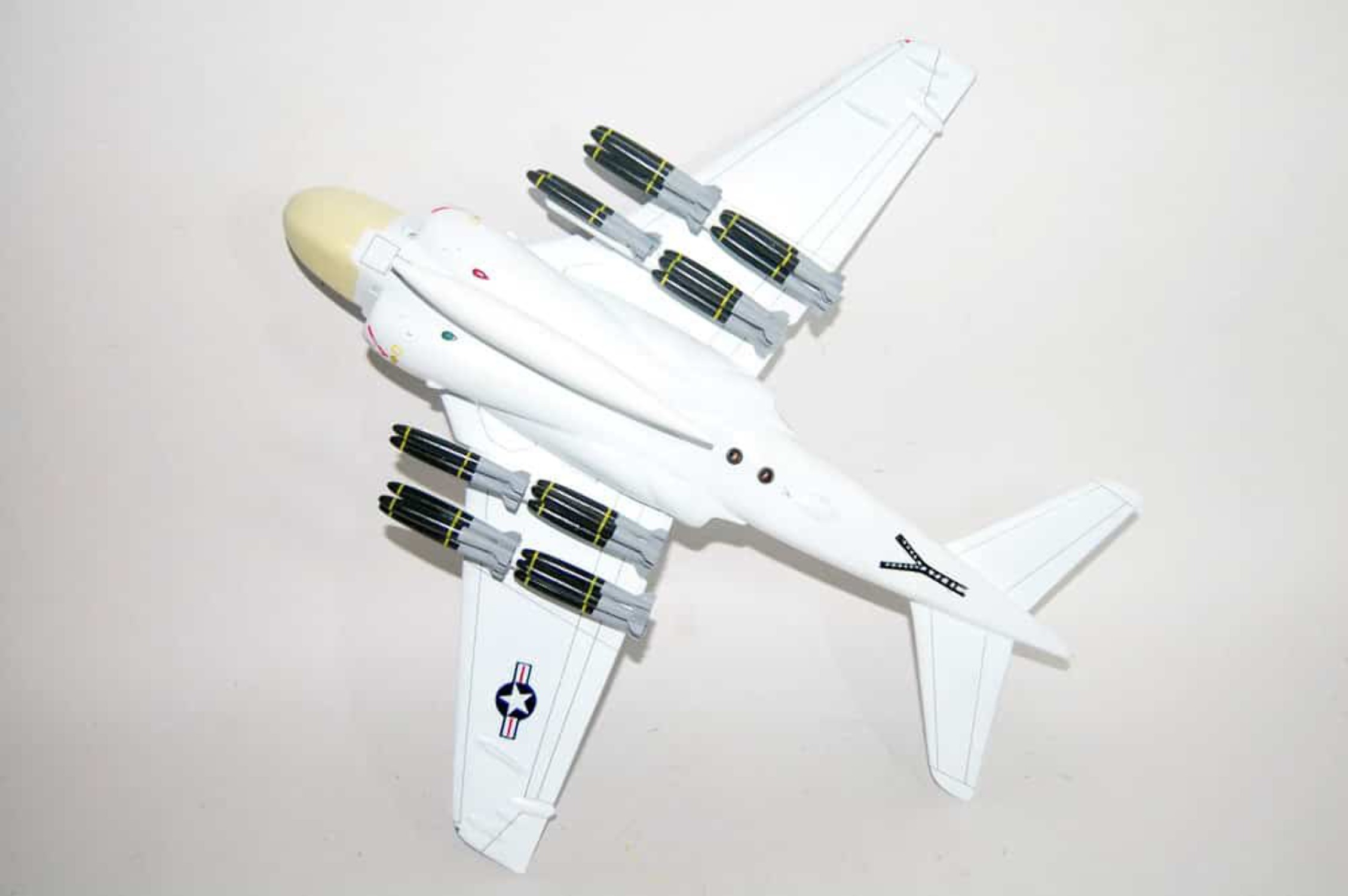 VA-35 Black Panthers A-6 (1972) Intruder Model, 1/36th Scale, Mahogany, Navy