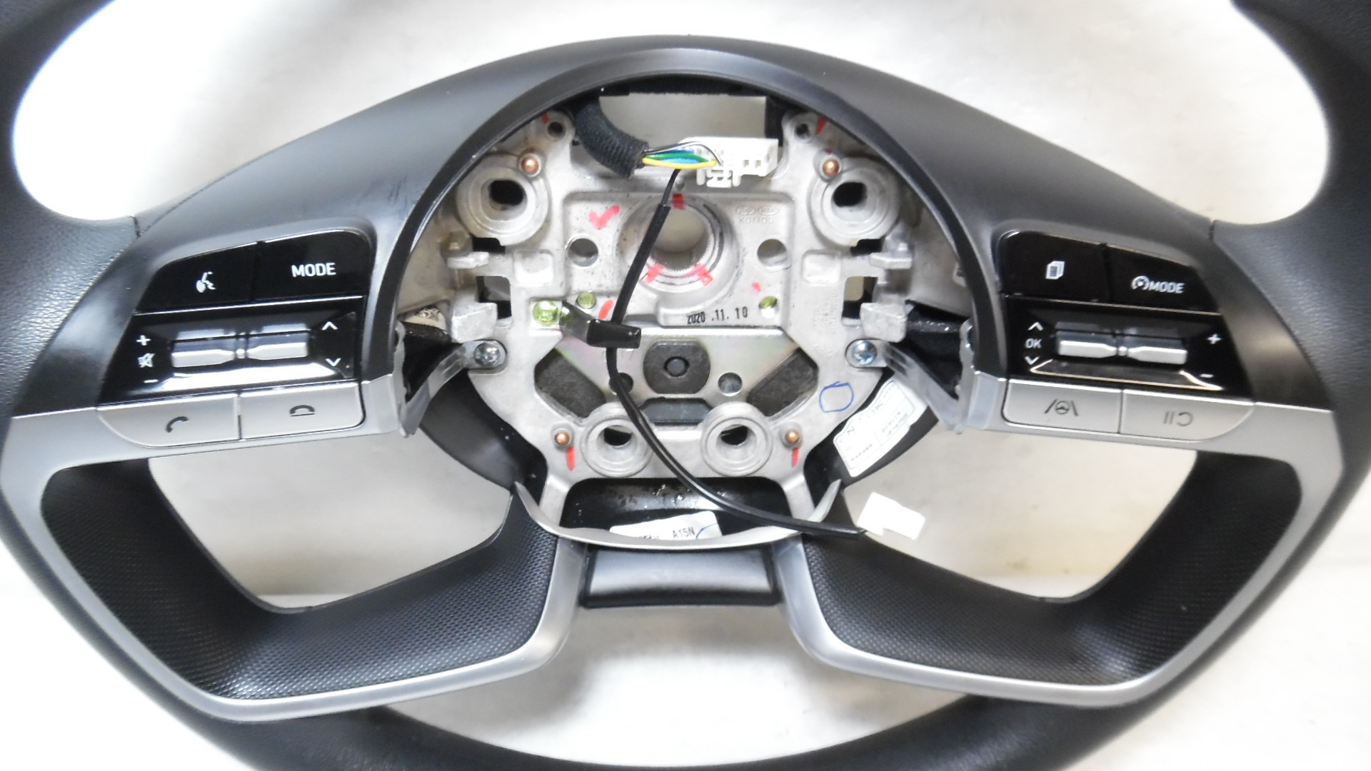 Pre-Owned 2021 Hyundai Elantra SEL Urethane Steering Wheel w/ Controls Black OEM (Good)