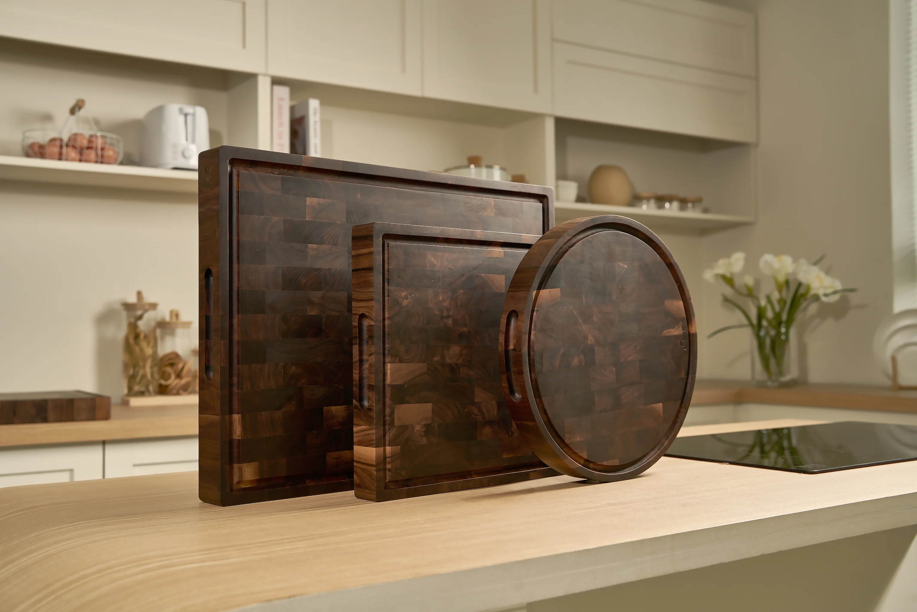 Cozifa Walnut Wood Cutting Board, Oil Wax Finished, Gift Box, 17x12x1.6-in