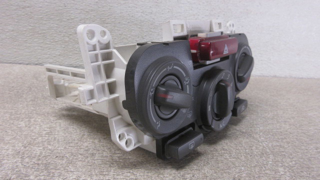 Pre-Owned 2009-2013 Subaru Forester Heat A/C Temperature Control Unit OEM LKQ (Good)