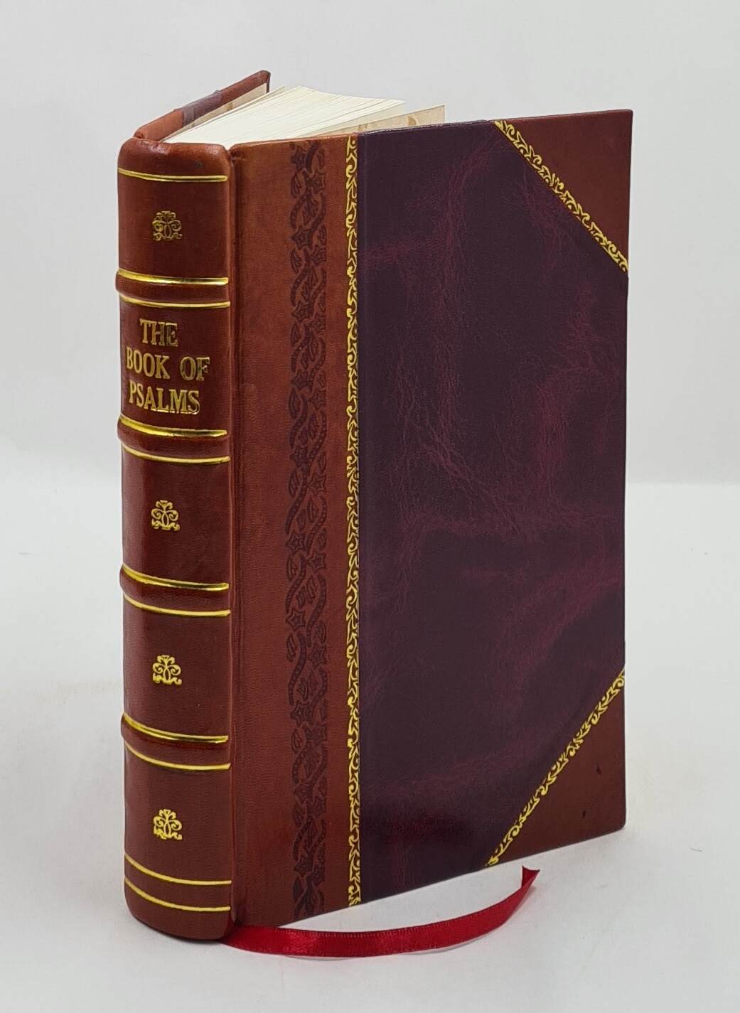 The Book of Psalms in Latin and English from the Latin vulgate and the Douai translation A.D. MDCIX. 1917 [Leather Bound]