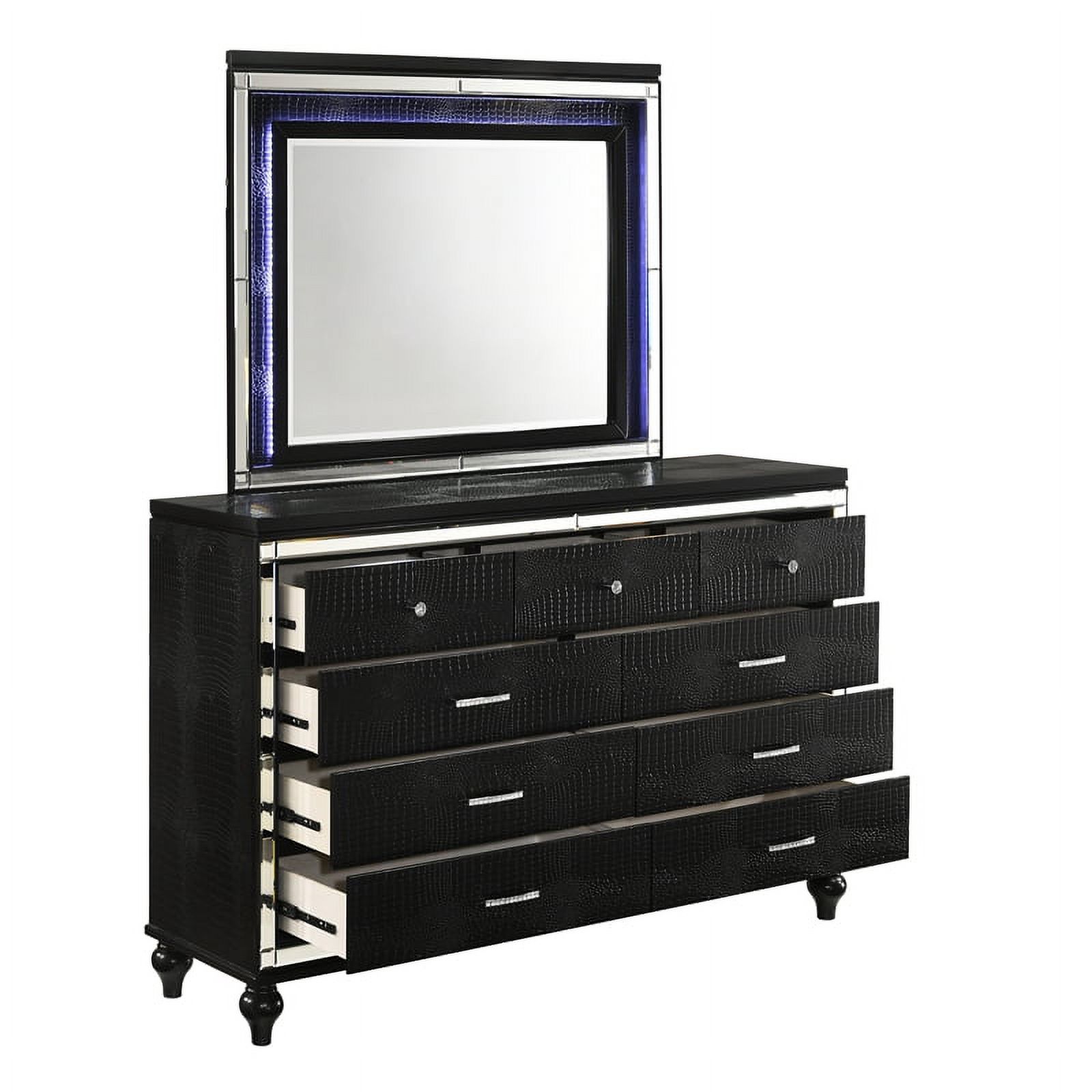 New Classic Valentine 4-Piece Wood Cal King Bedroom Set with Chest in Black