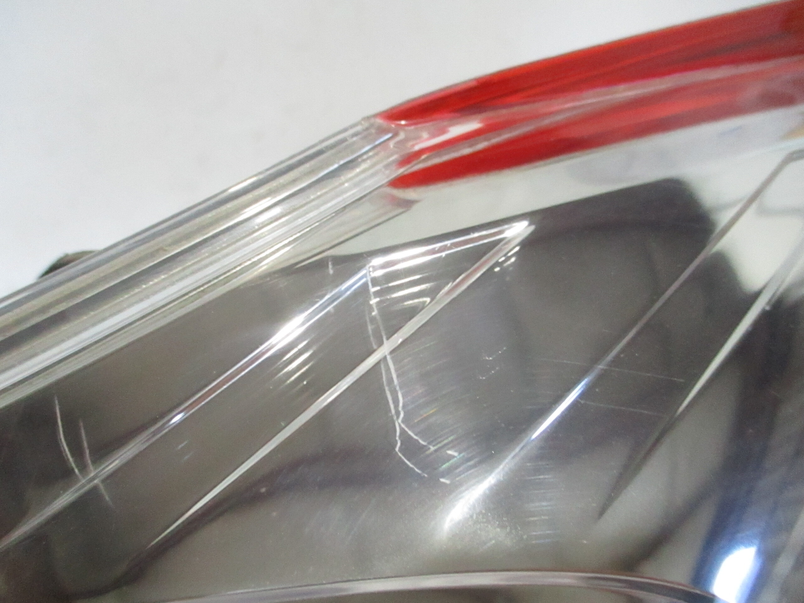 Pre-Owned 2013-2015 Honda Accord Passenger RH Tail Light Lamp OEM (Good)