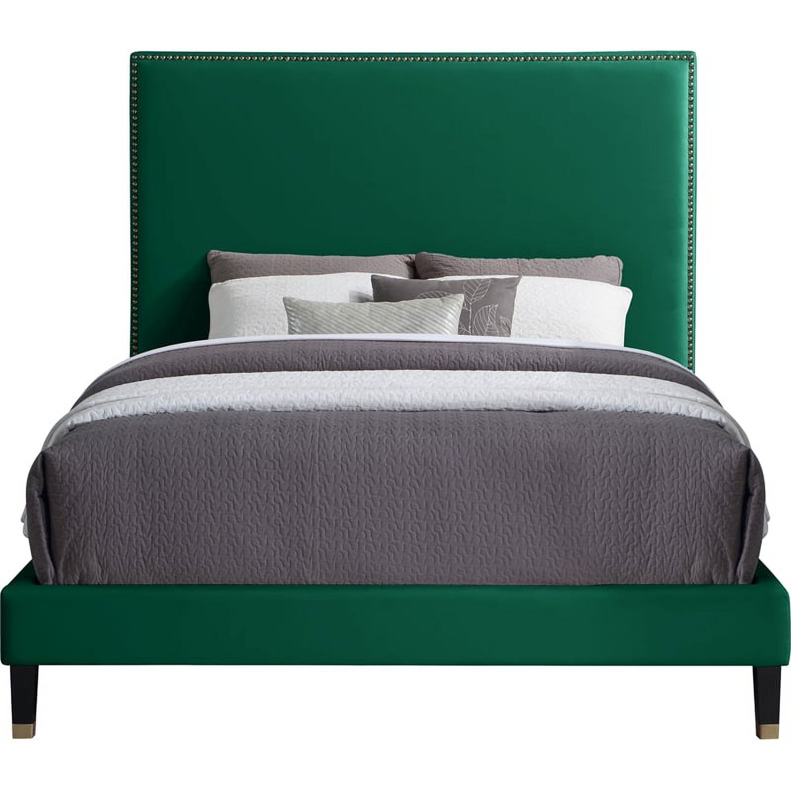 Meridian Furniture Harlie Green Velvet Full Bed