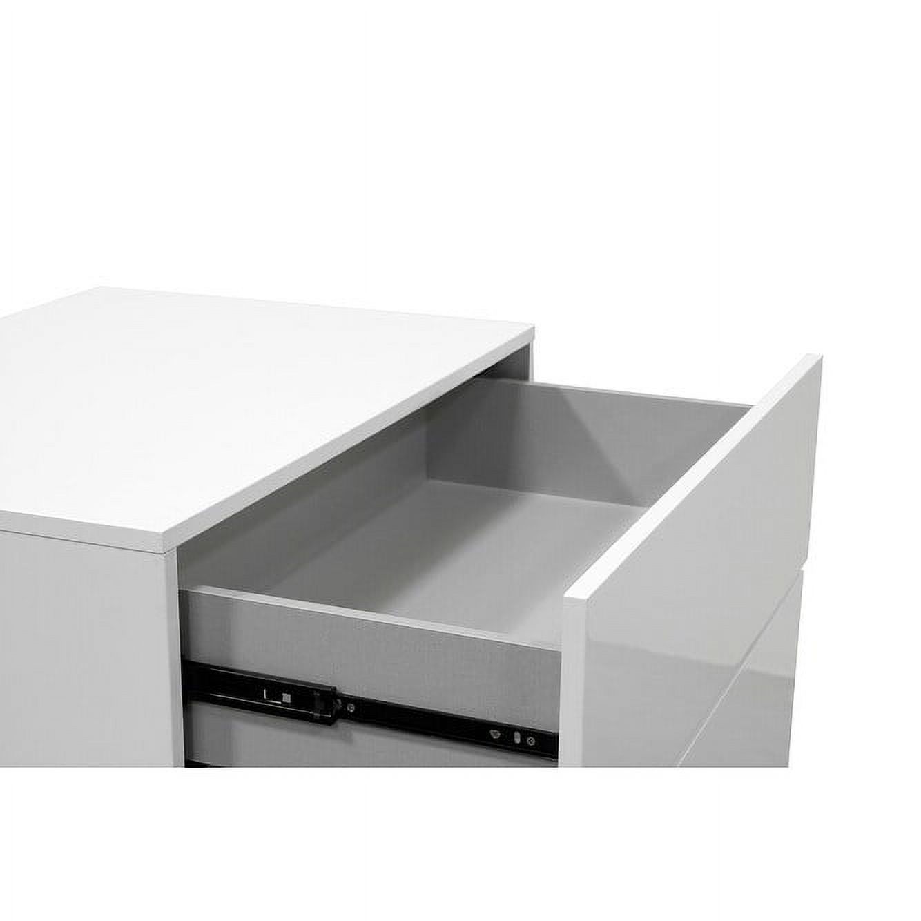 Best Master Furniture  White 5 Drawer Chest